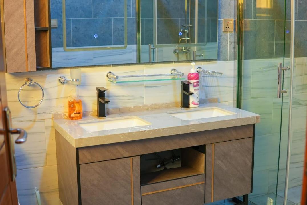 Kigali Shinning Hotel