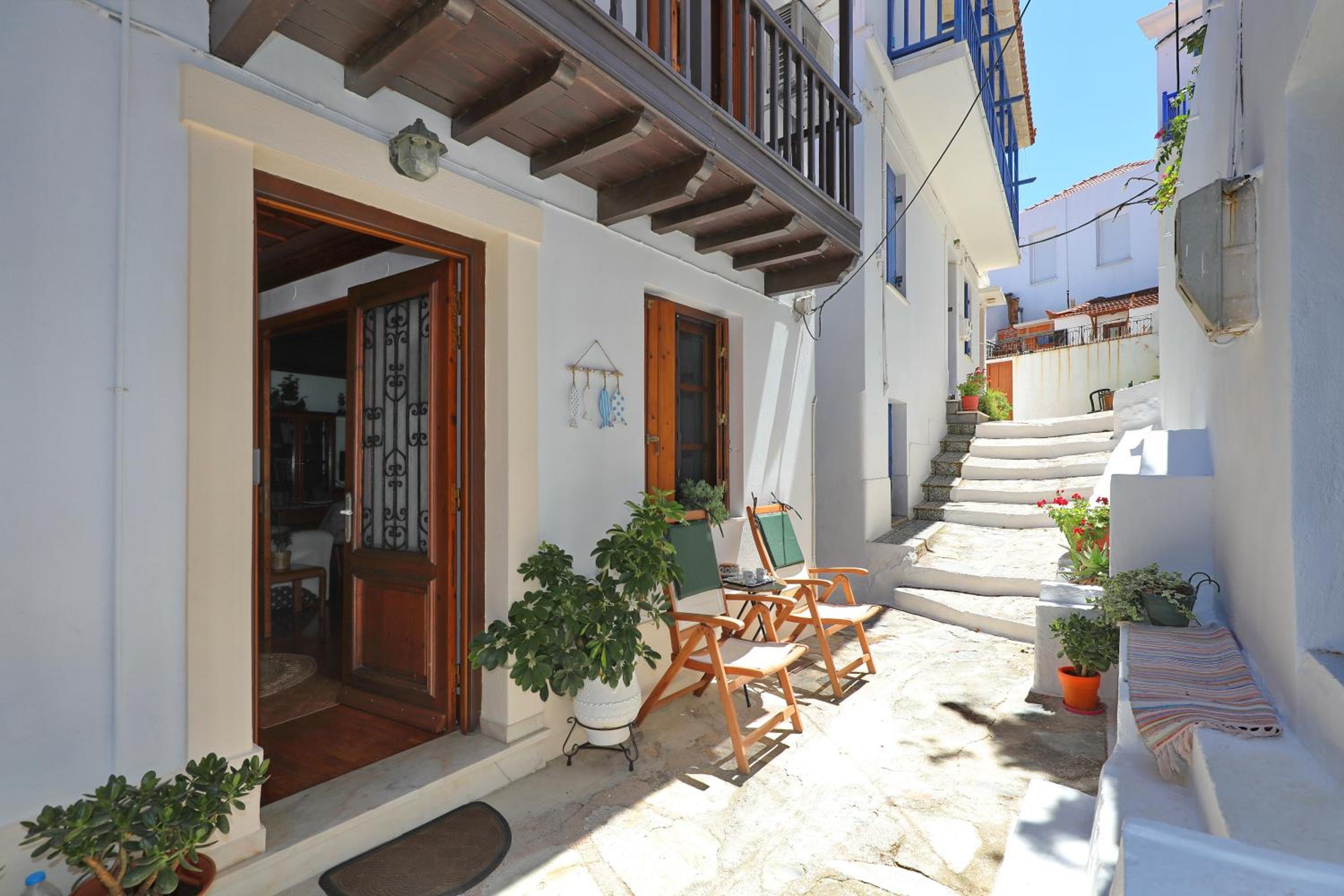 Magdalini's House in Skopelos Town view 5