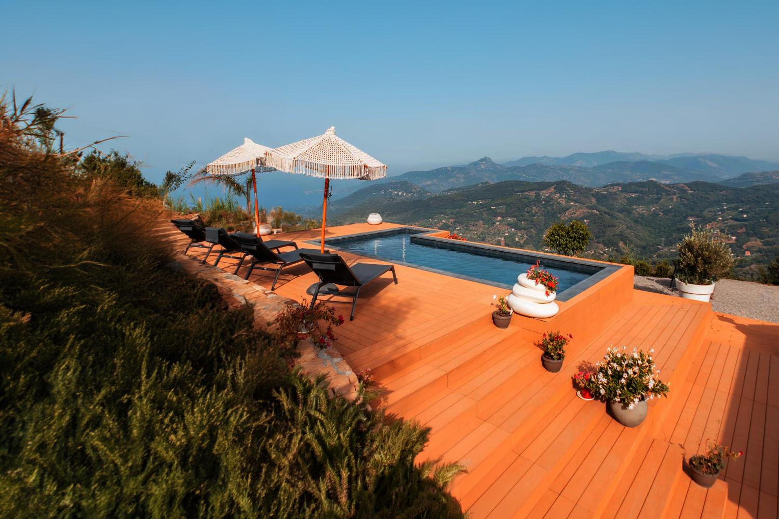 Villa Magliolo Panoramic Luxury Retreat