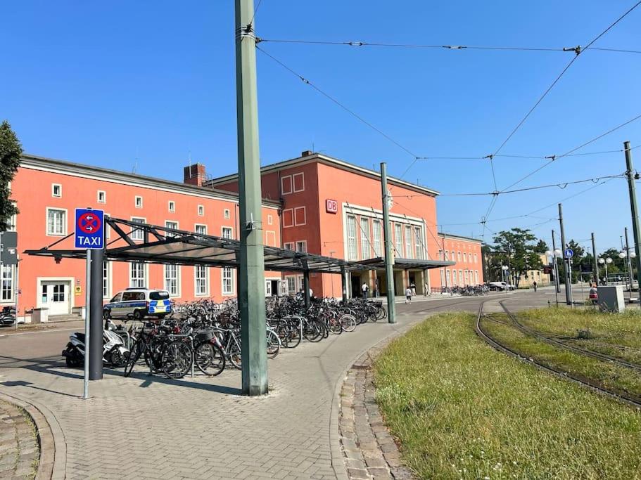 Studio Bauhaus am Hauptbahnhof