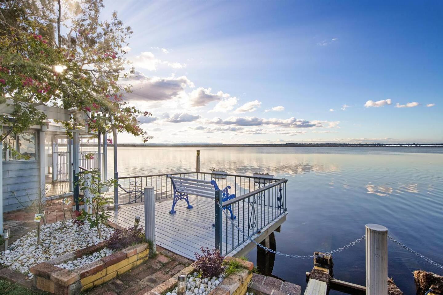 Luxury Waterfront Holiday Home