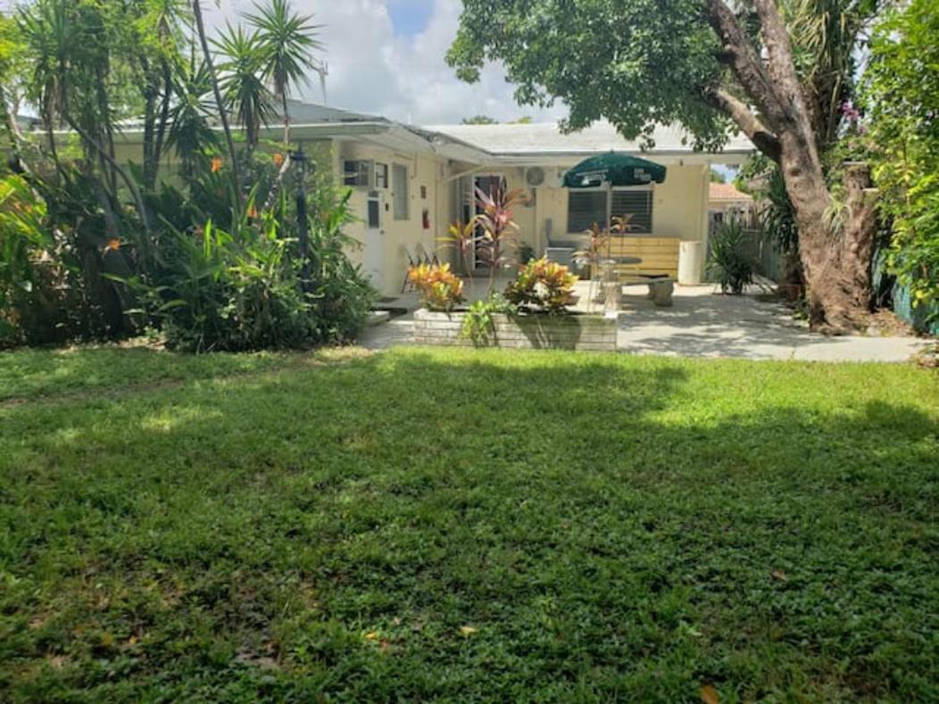 Apts with Backyard Near Fort Lauderdale Beach, Nightlife, Cruise Port, Airport view 2