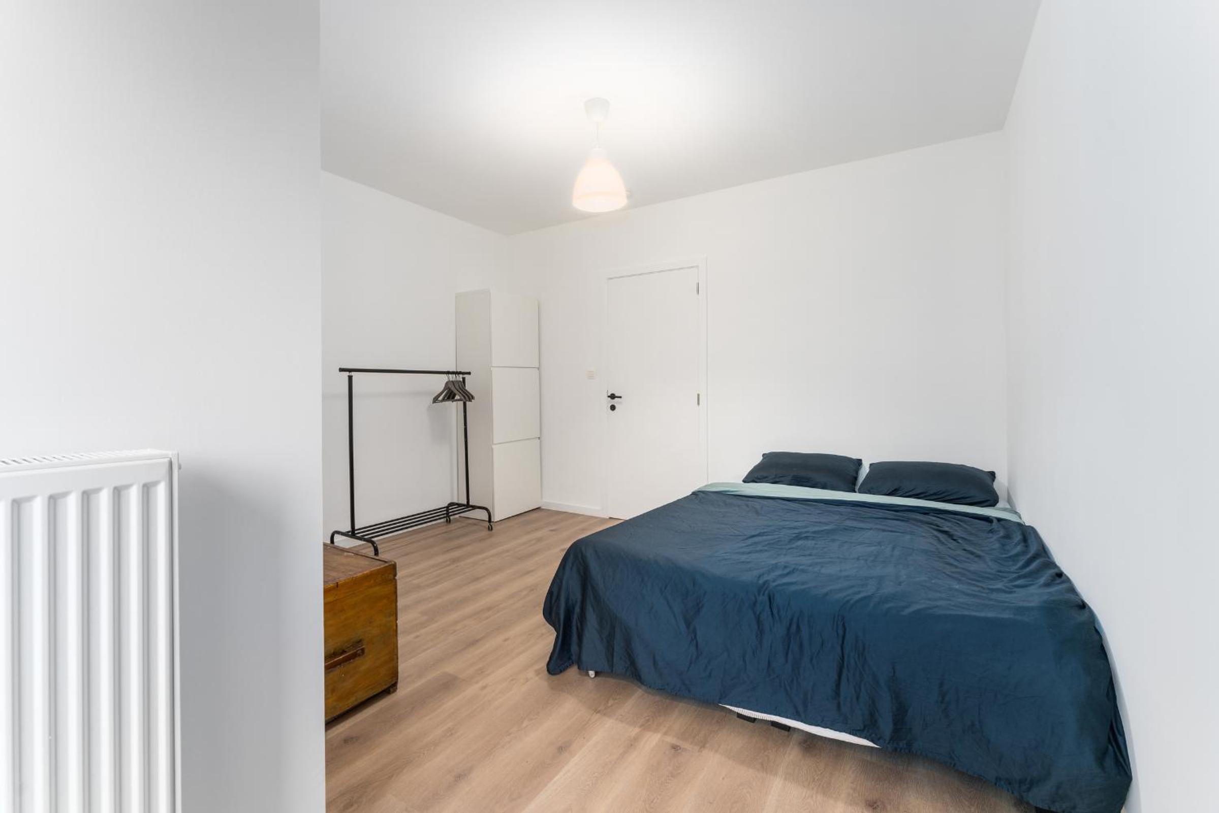 2-bedroom apartment with park view