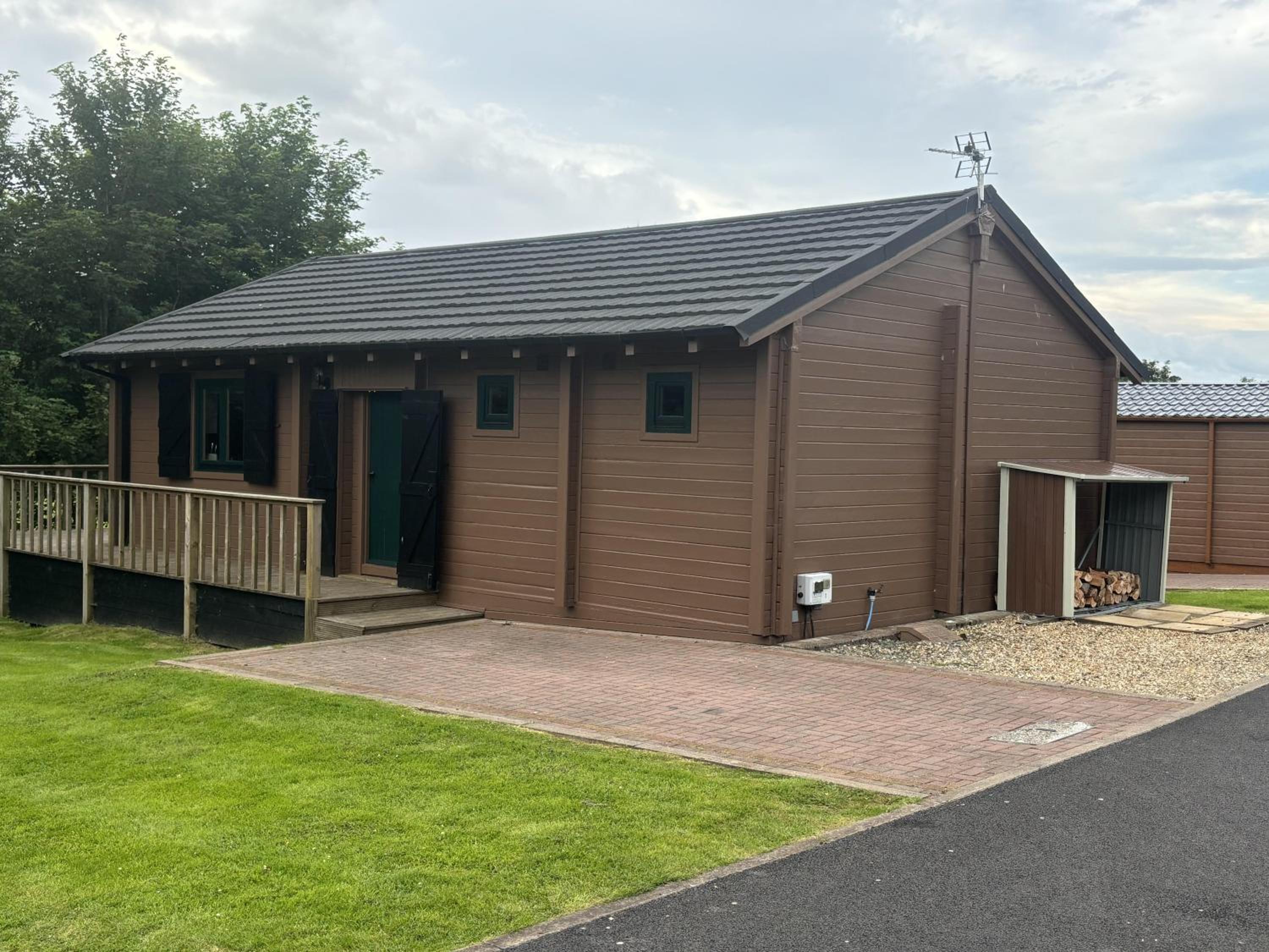 Pet Friendly - Lodge at Riverview Holiday Park view 2