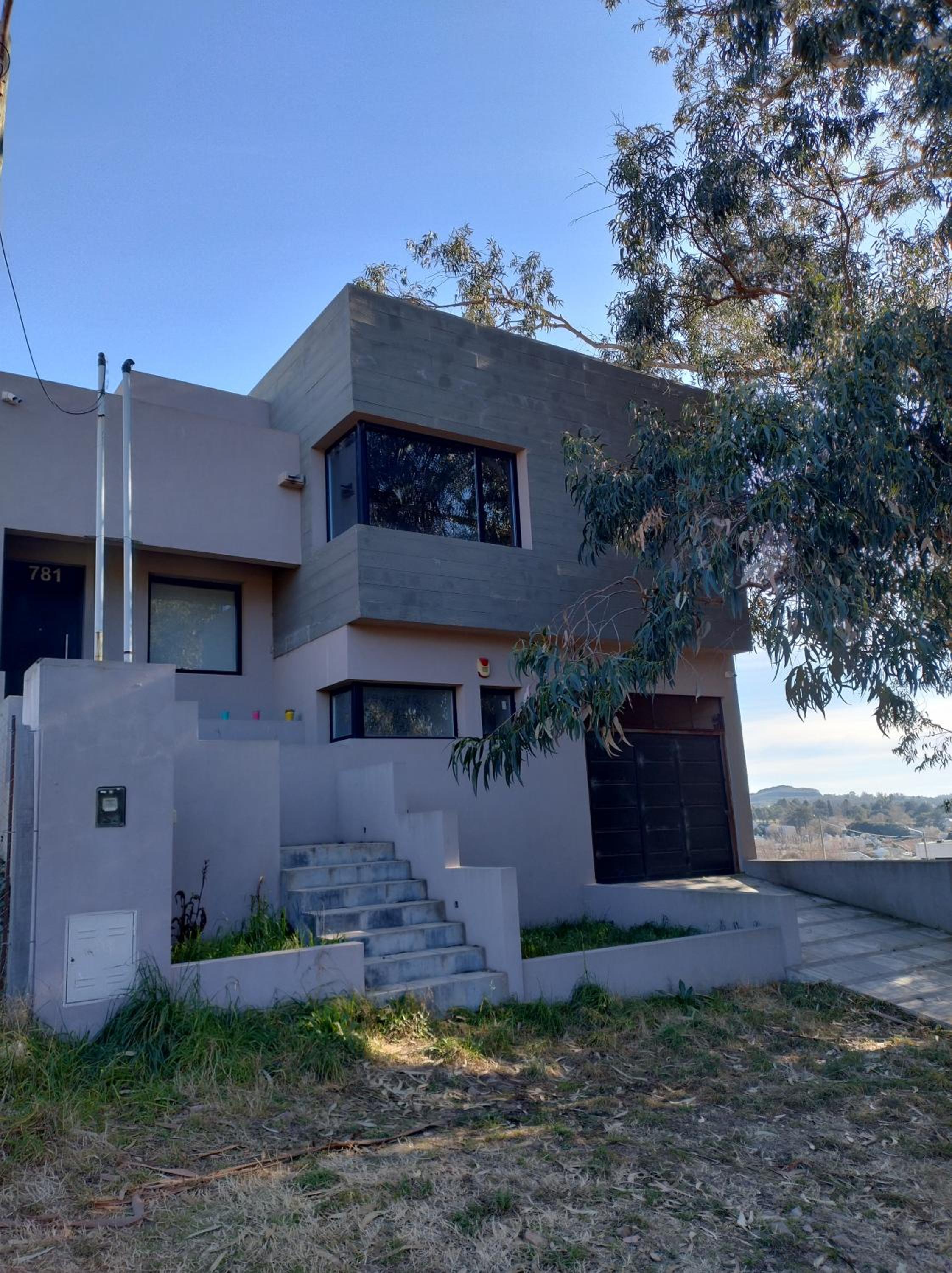Casa en el lago con increíbles vistas