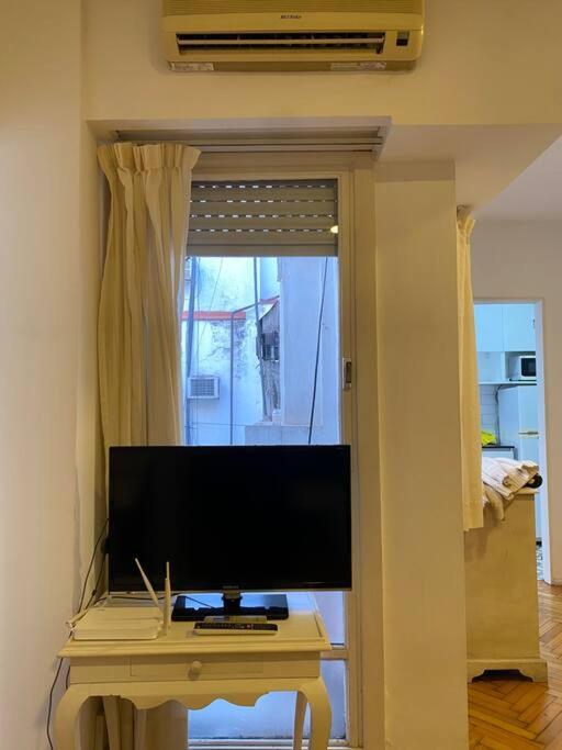 Relax in a sunny apartment in exclusive Recoleta