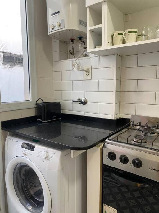 Relax in a sunny apartment in exclusive Recoleta