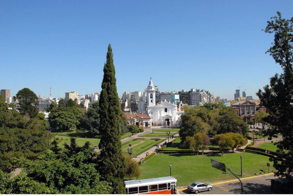 Relax in a sunny apartment in exclusive Recoleta
