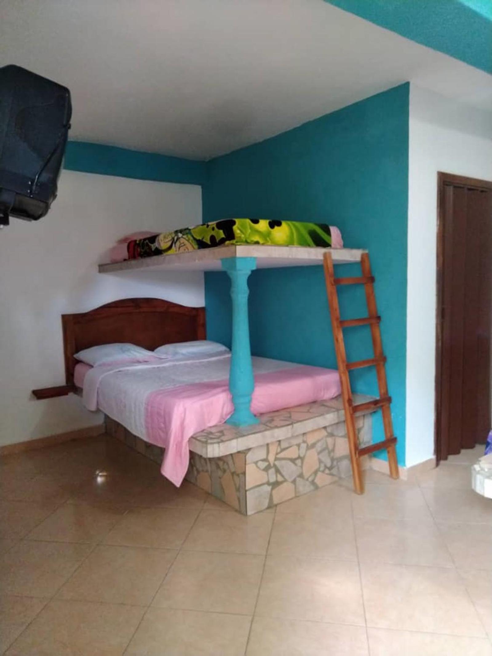 Photo 21
