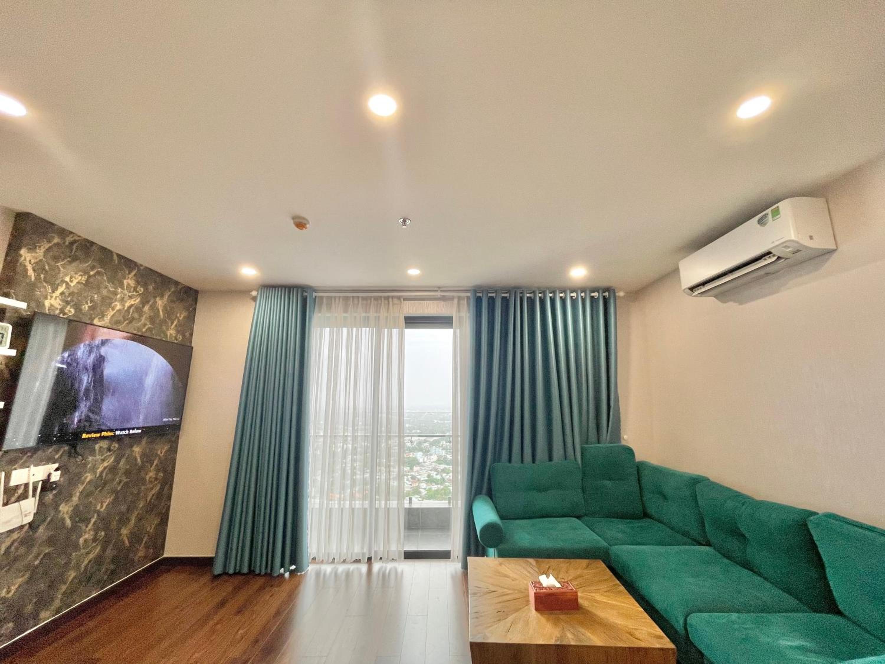 C-Sky View Apartment view 3