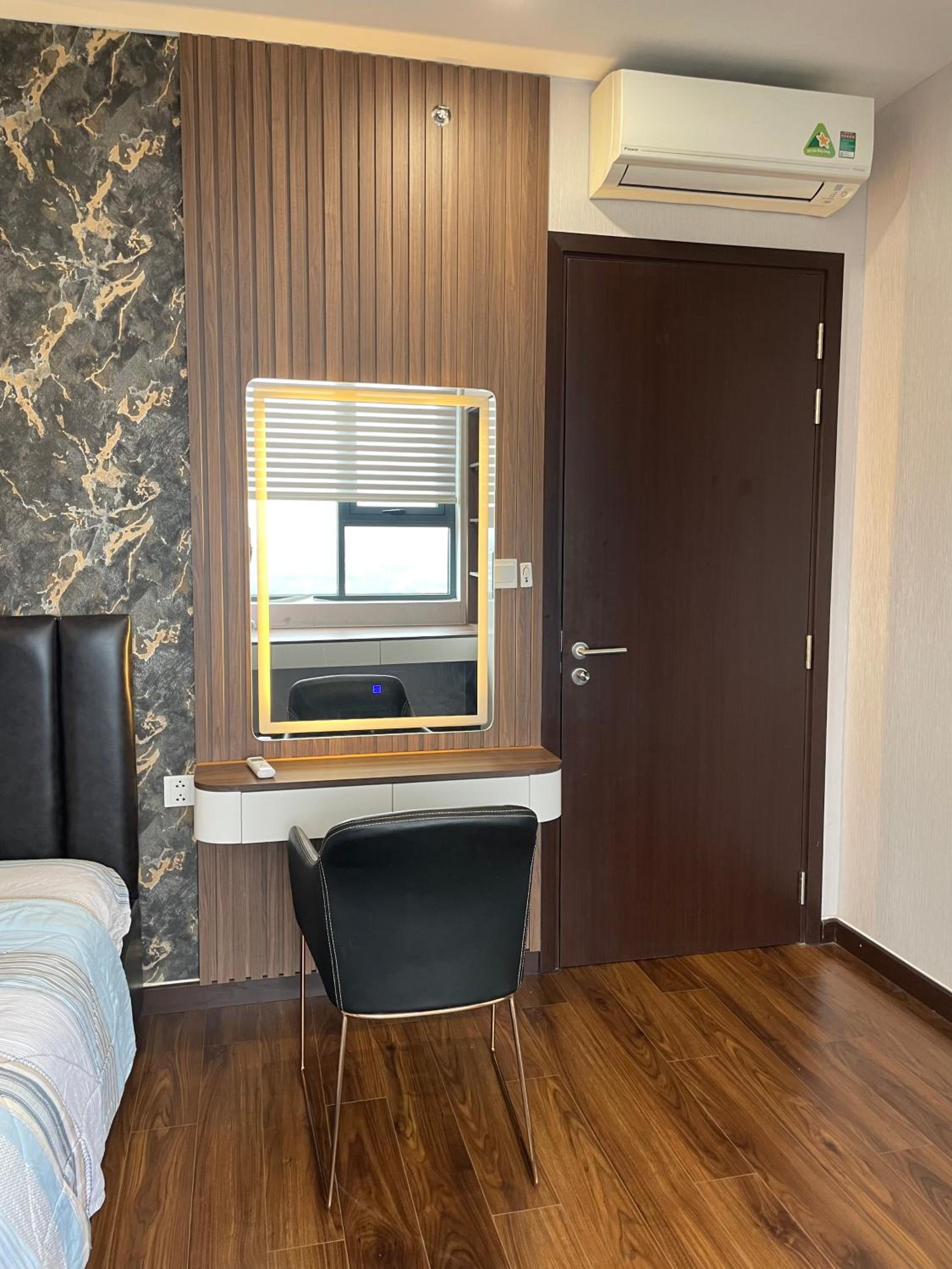 C-Sky View Apartment view 5