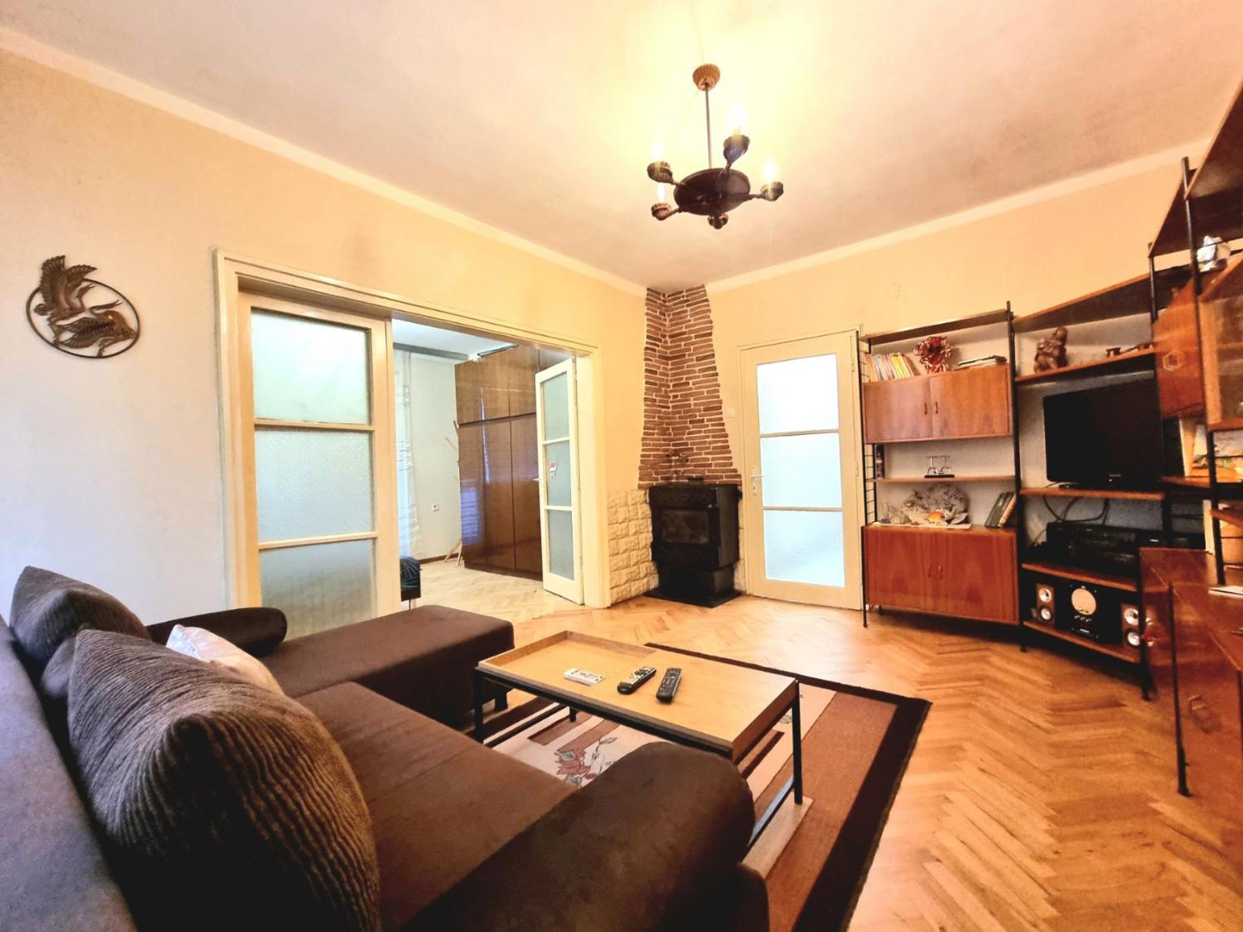 Super Center-Huge 2 bedrooms Apartment