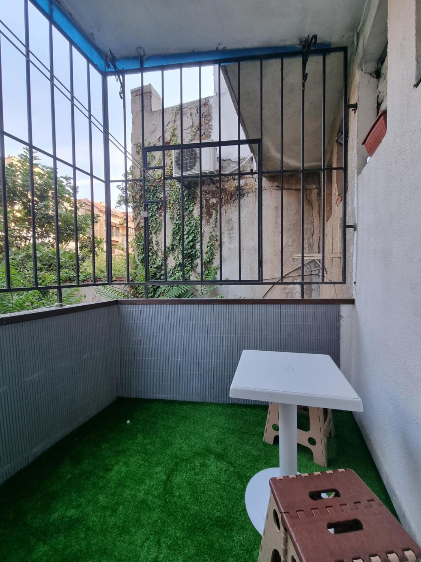 Super Center-Huge 2 bedrooms Apartment