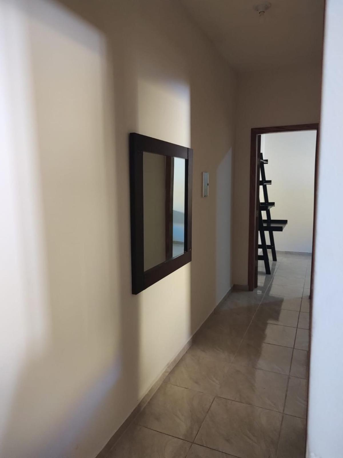 Casa em condominio com piscina proximo a praia