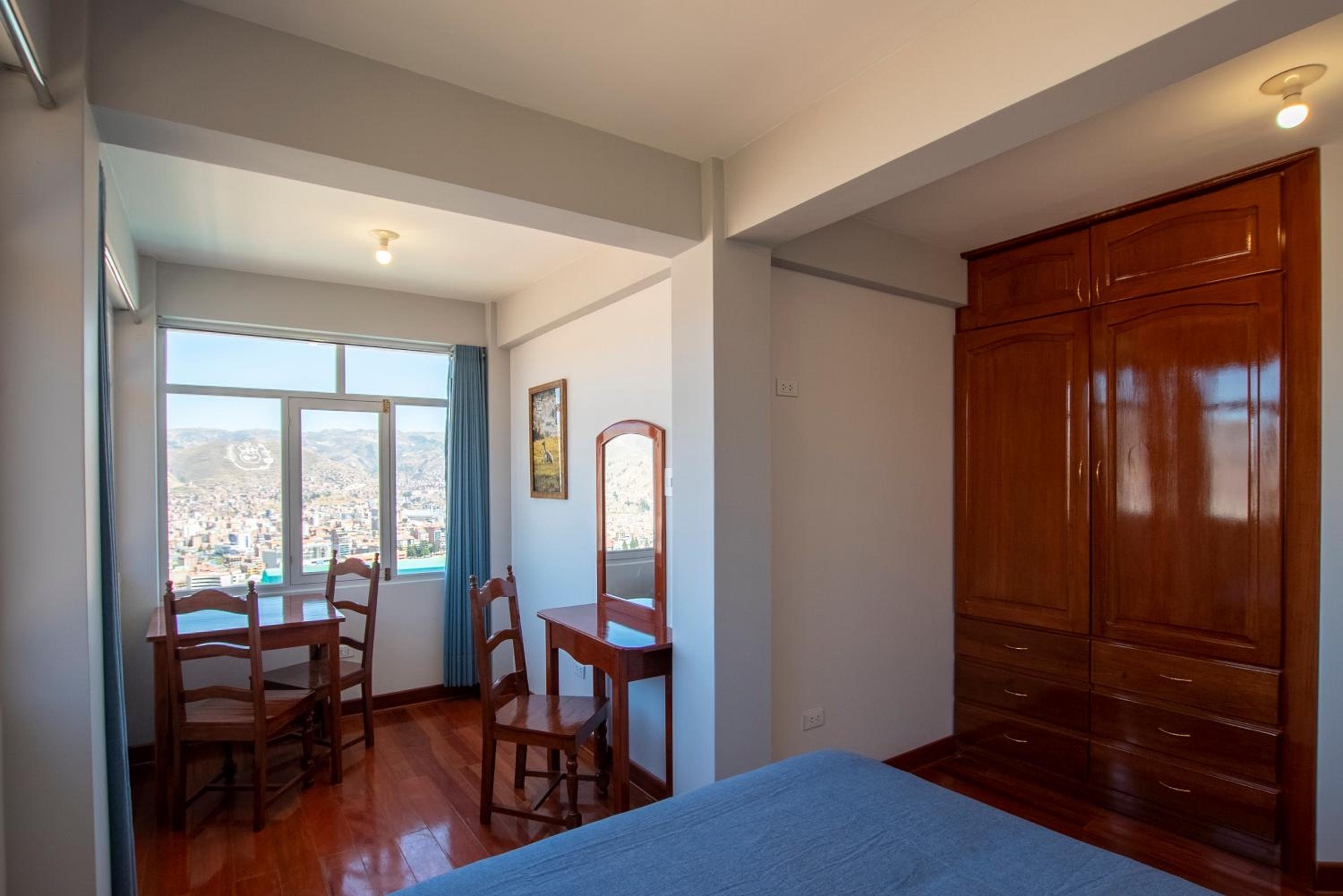 Departamento con Vista a la Ciudad view 4
