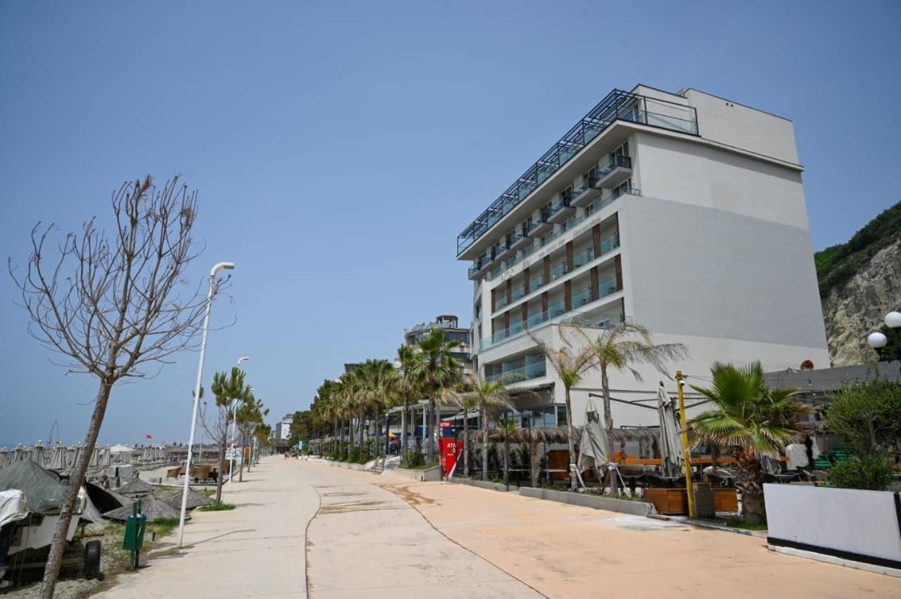 Andi Apartments