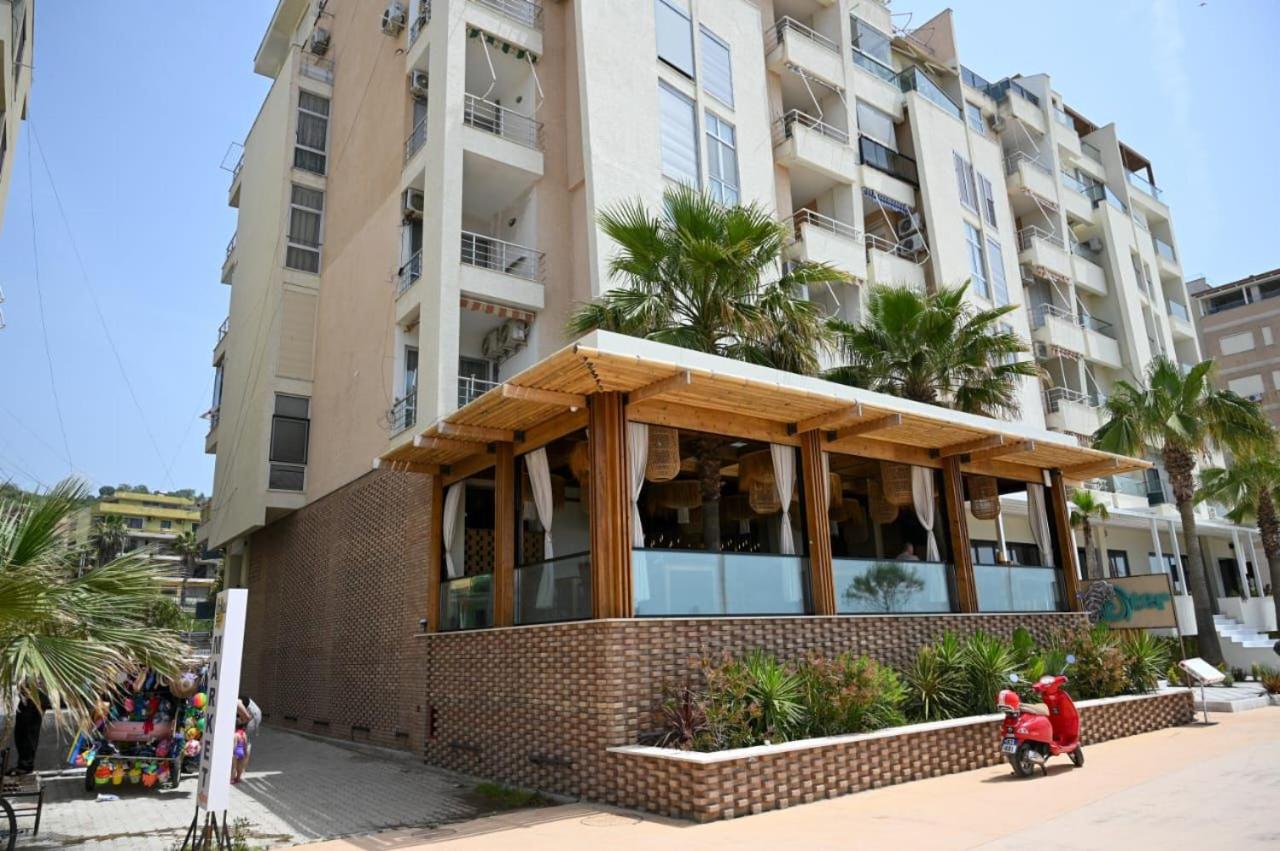 Andi Apartments