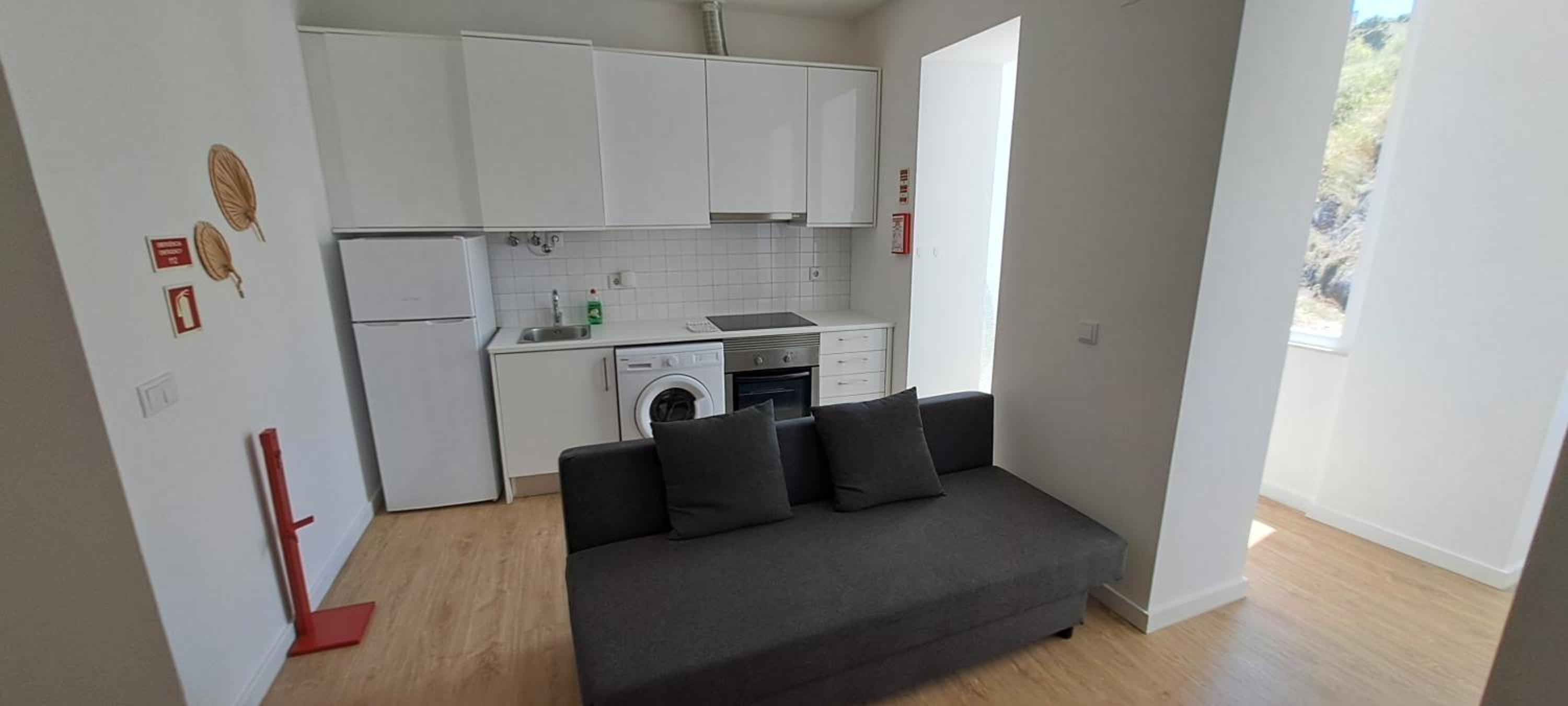 Serafina 2nd floor 2BR with swimingpool view 5
