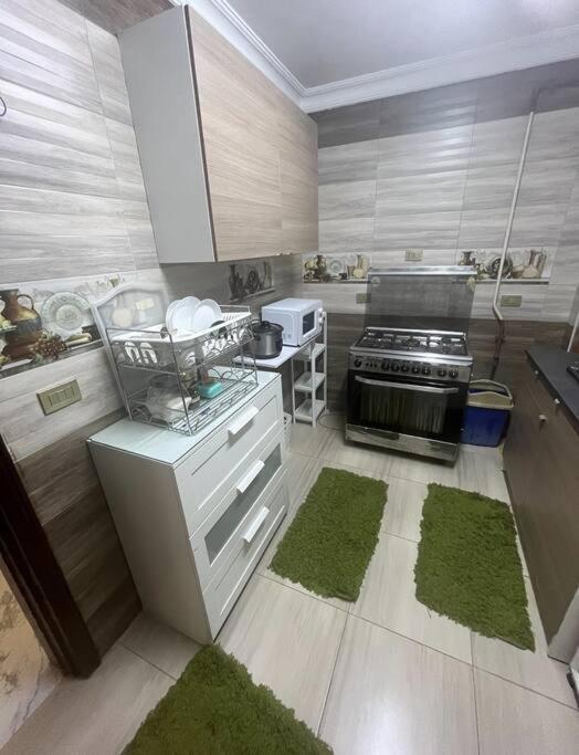 Pyramids Modern 3-BR House