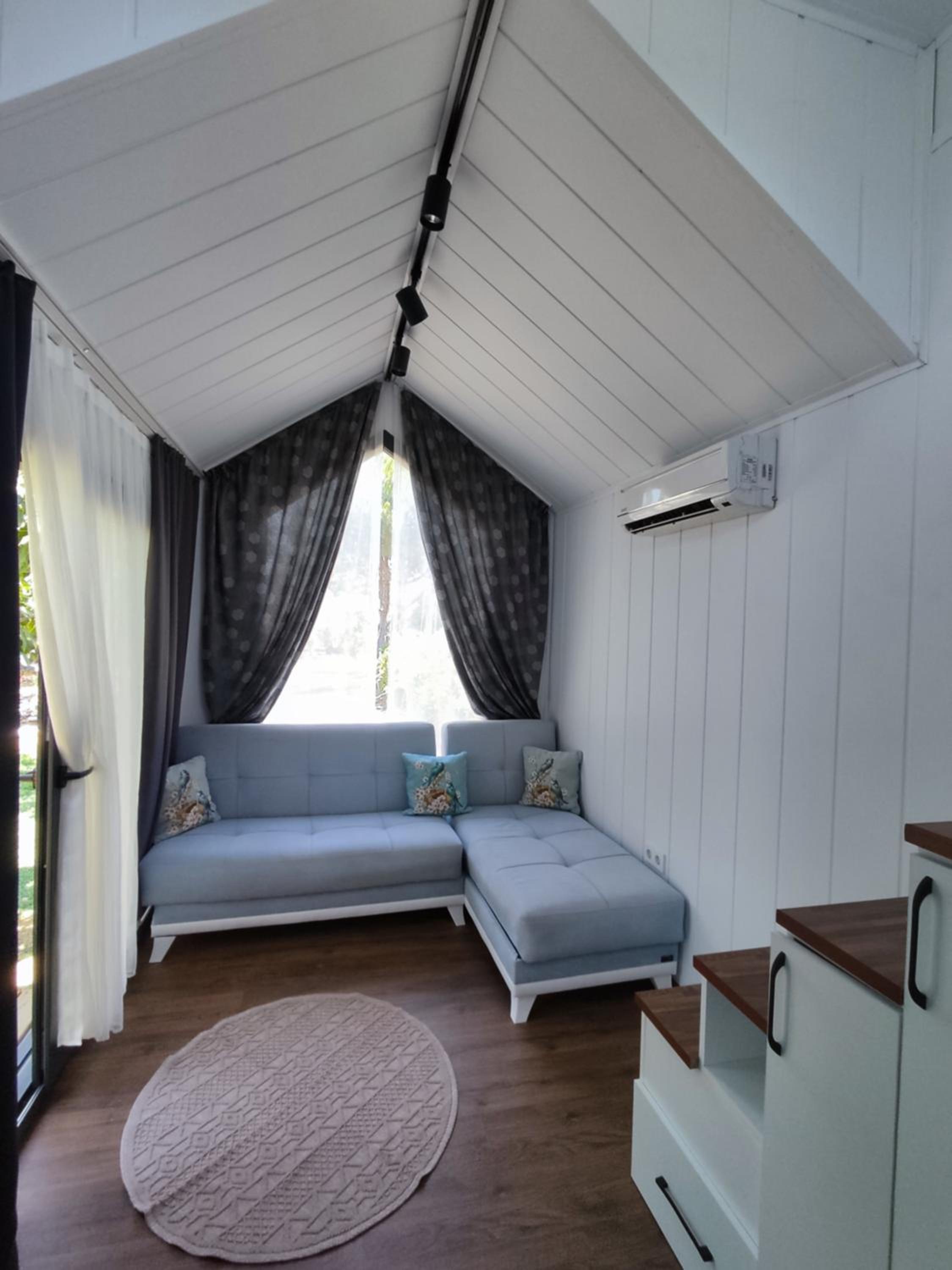 Dikili ZeyTiny House