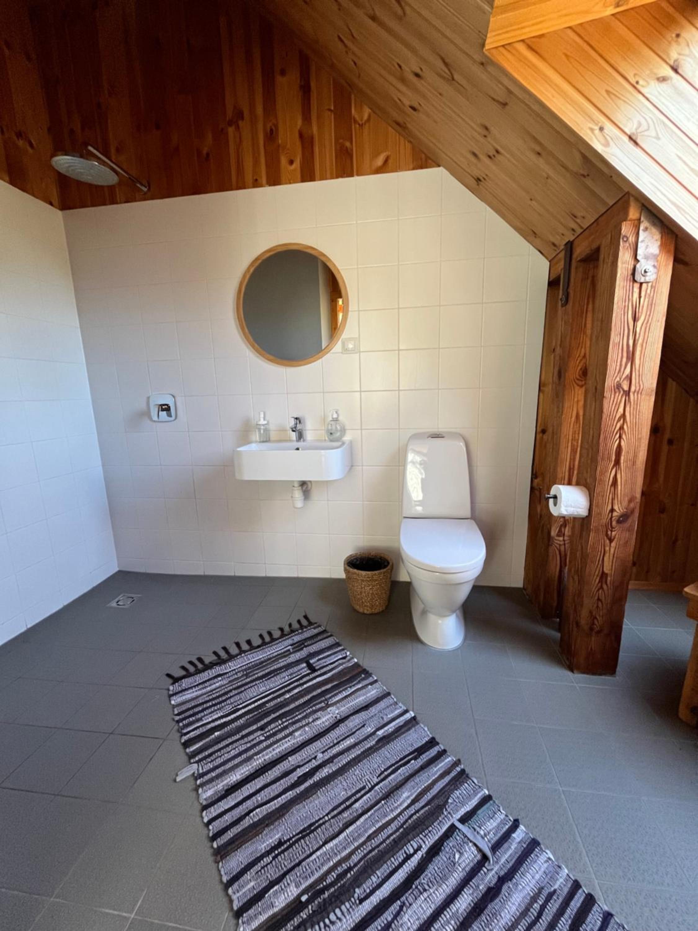 Lauku sēta "Uguņu Dambji"