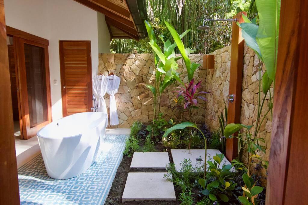 Milla La María North Santa Teresa Beachside Villa