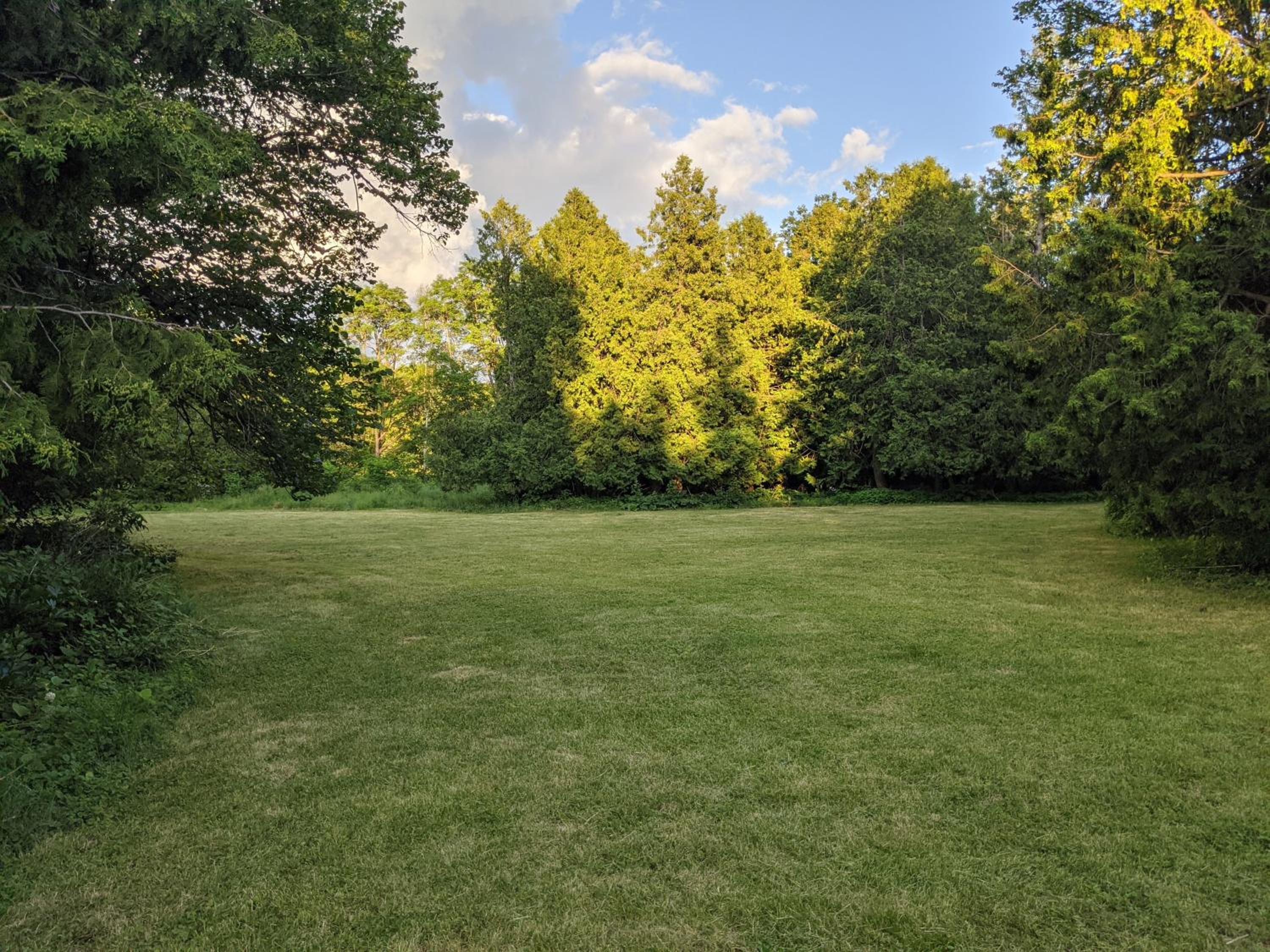 La Datcha 20 Acres Private Spa, with Pool, Jacuzzi & Wood Burning Sauna