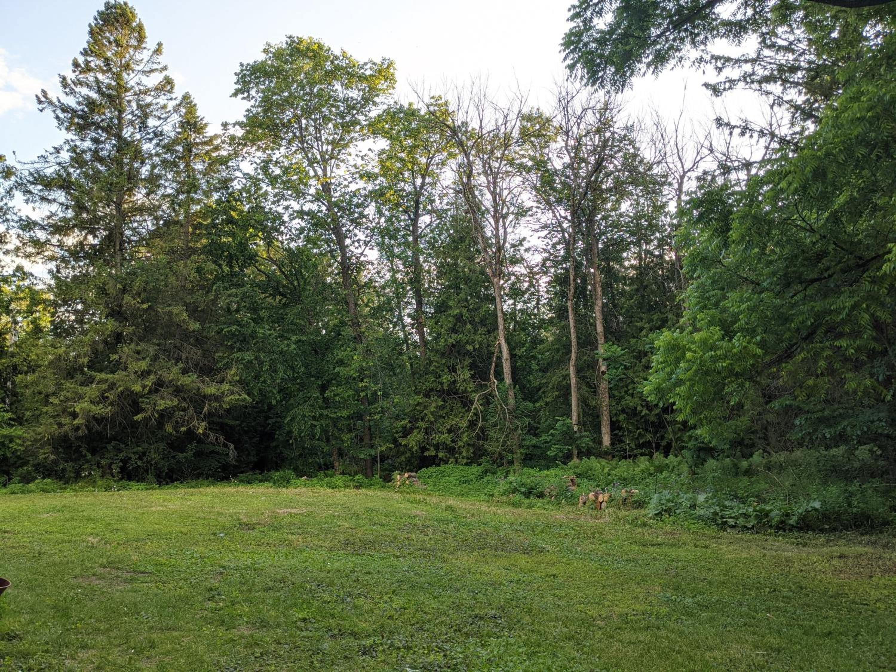 La Datcha 20 Acres Private Spa, with Pool, Jacuzzi & Wood Burning Sauna