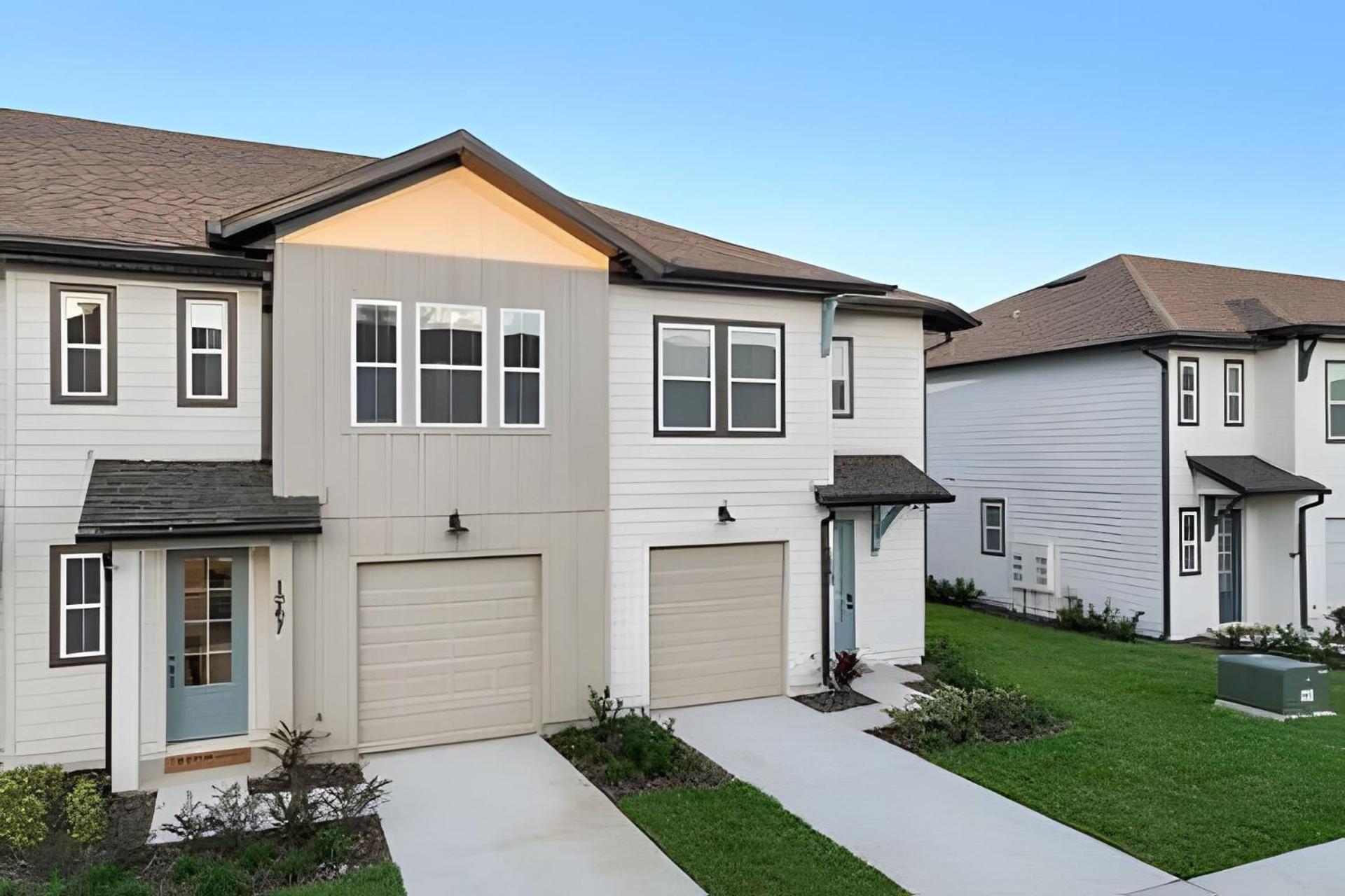 Elegant Retreat Near Disney view 2