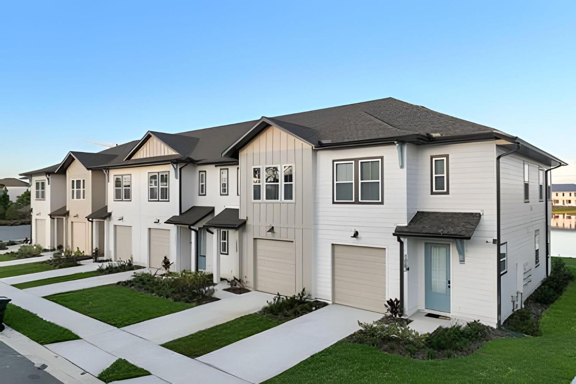 Elegant Retreat Near Disney view 3