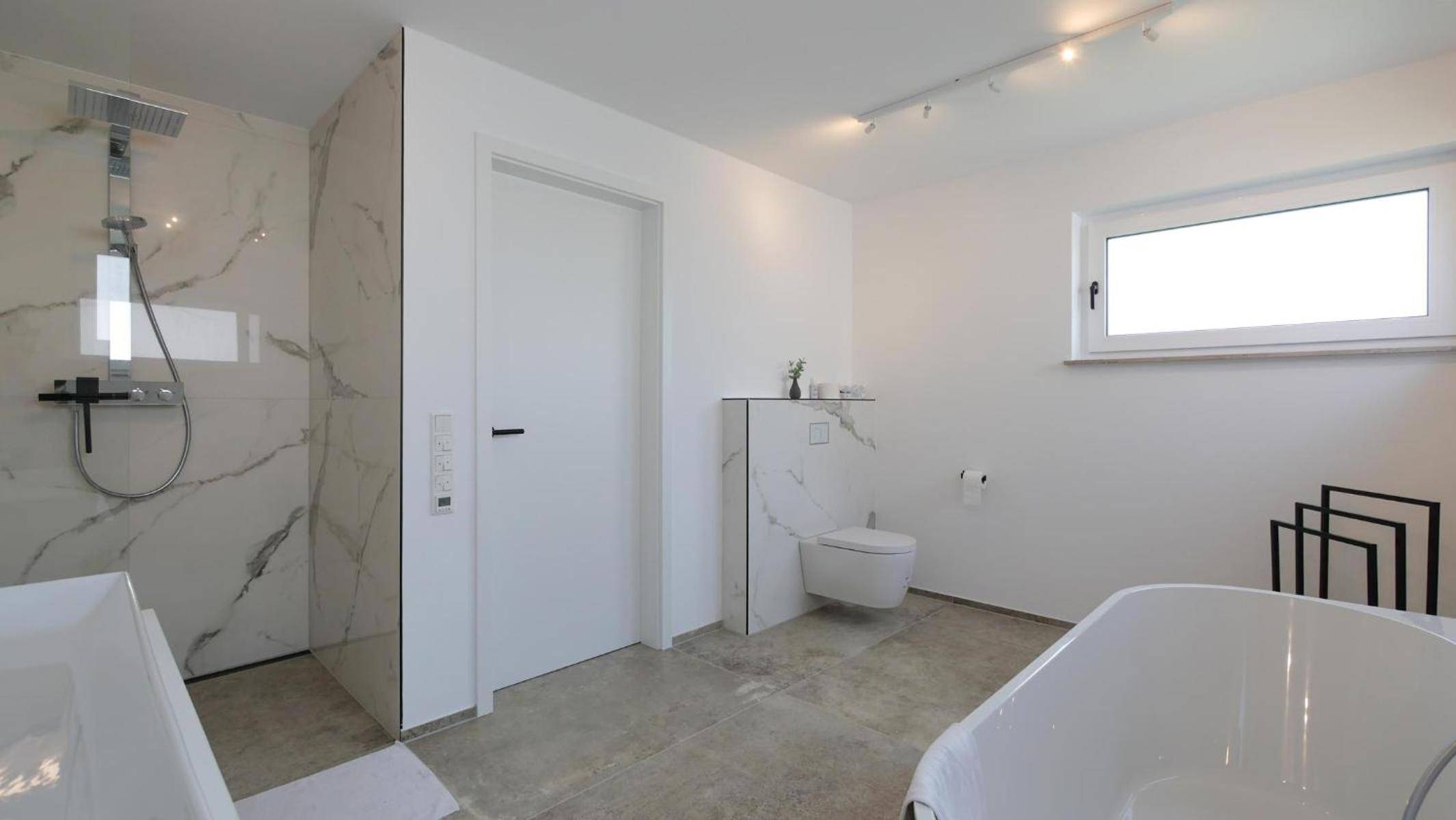 Eleganter Neubau-Luxus in Paderborn & stilvoller Rückzugsort für bis zu 9 Gäste