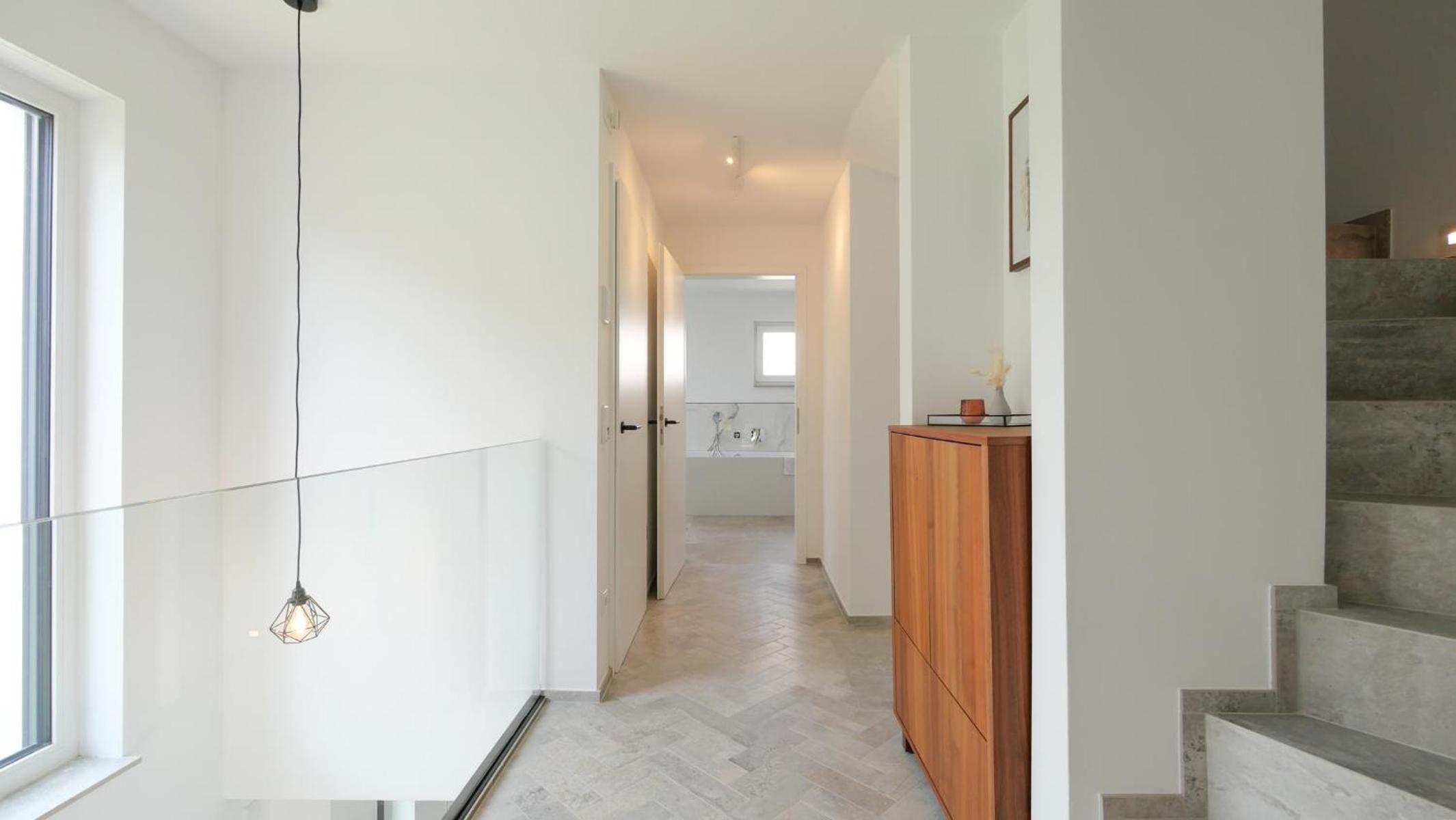 Eleganter Neubau-Luxus in Paderborn & stilvoller Rückzugsort für bis zu 9 Gäste