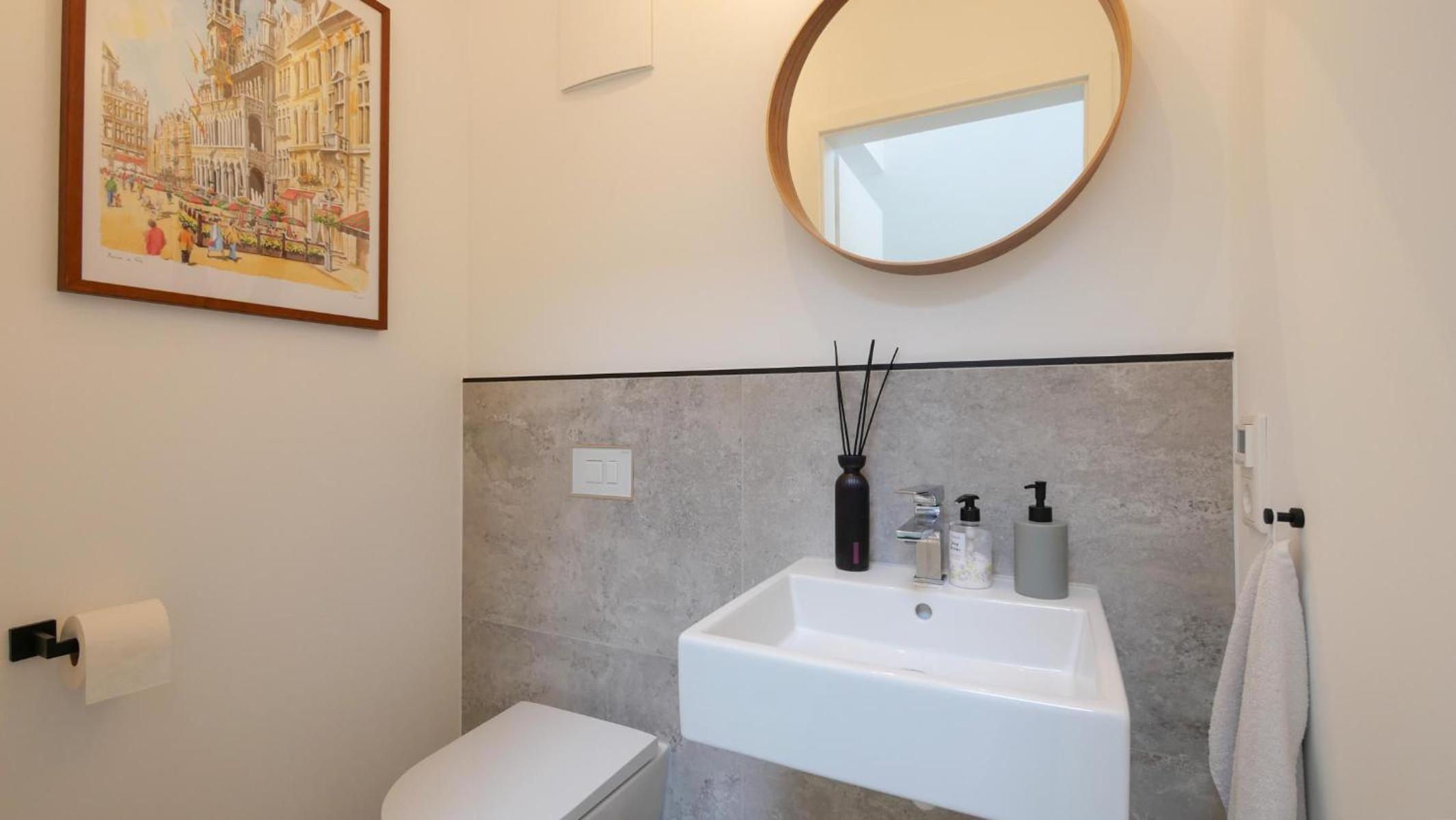 Eleganter Neubau-Luxus in Paderborn & stilvoller Rückzugsort für bis zu 9 Gäste