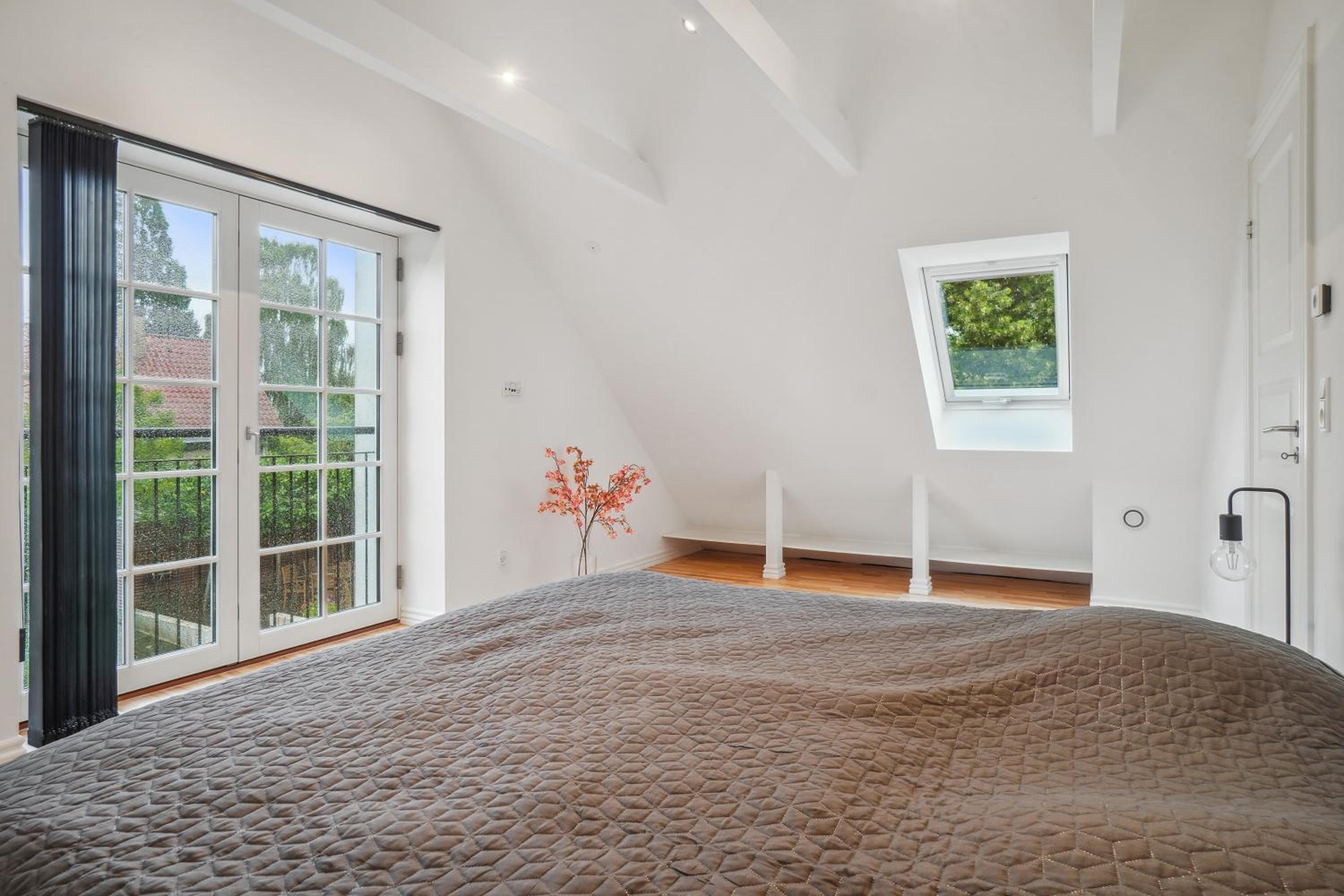 Nyrenoveret 3BR nær Aarhus m Gratis Parkering