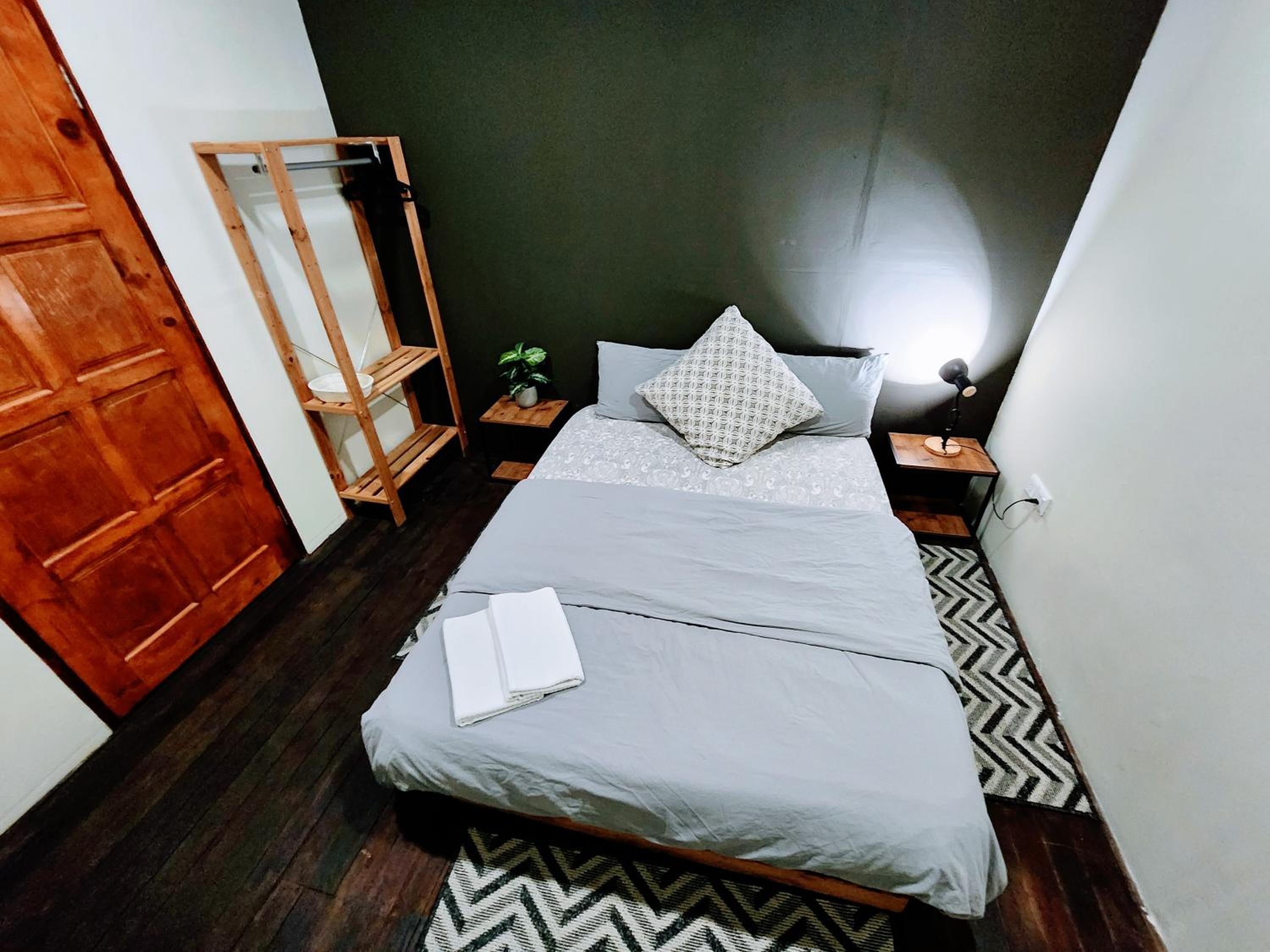 Upspot Kuching Waterfront Premium Hostel