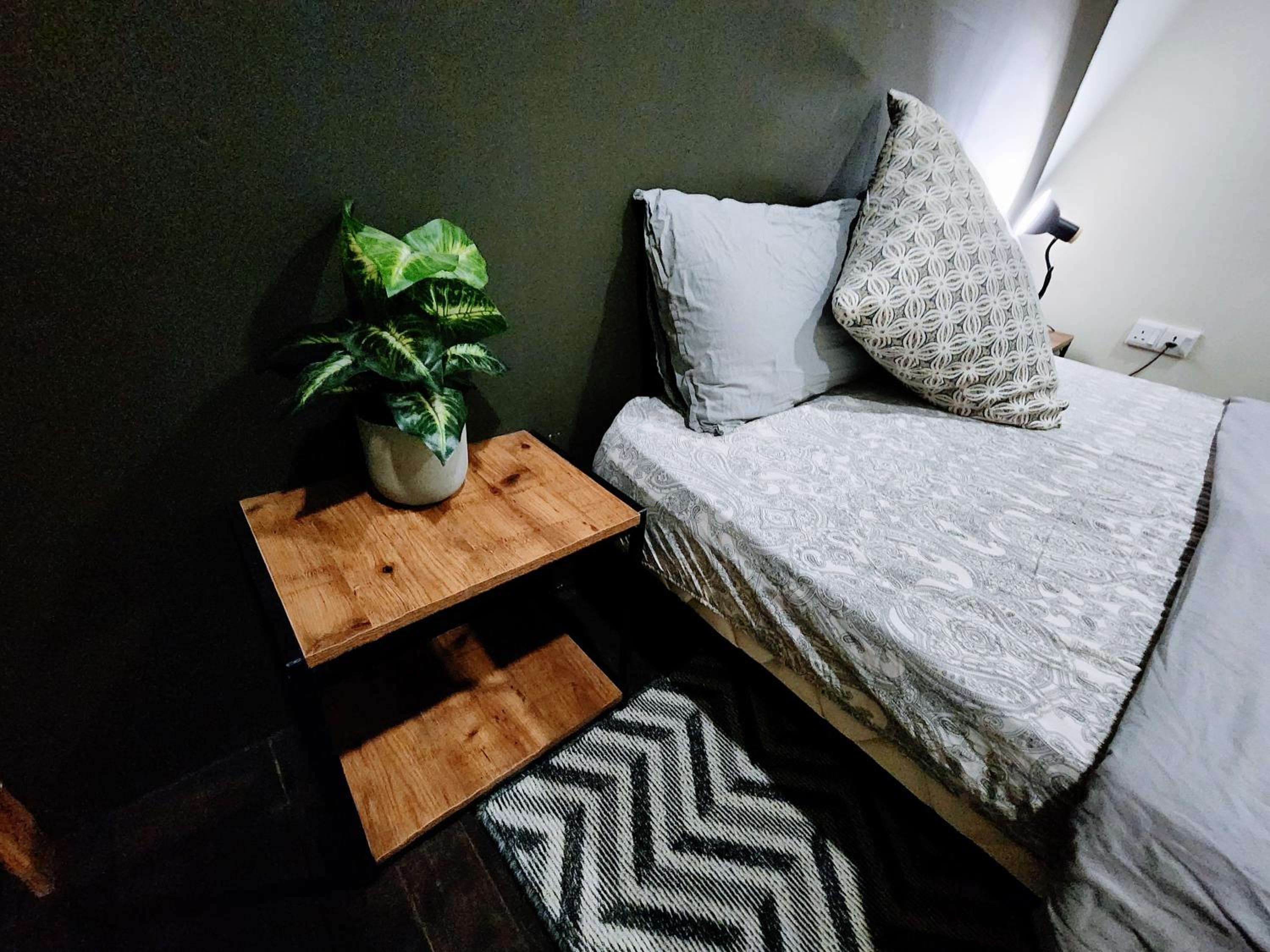 Upspot Kuching Waterfront Premium Hostel