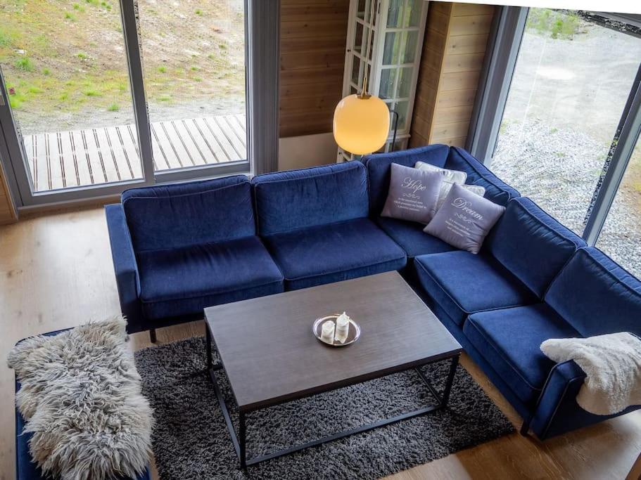 The cabin at Lemonsjøen Jotunheimen view 3