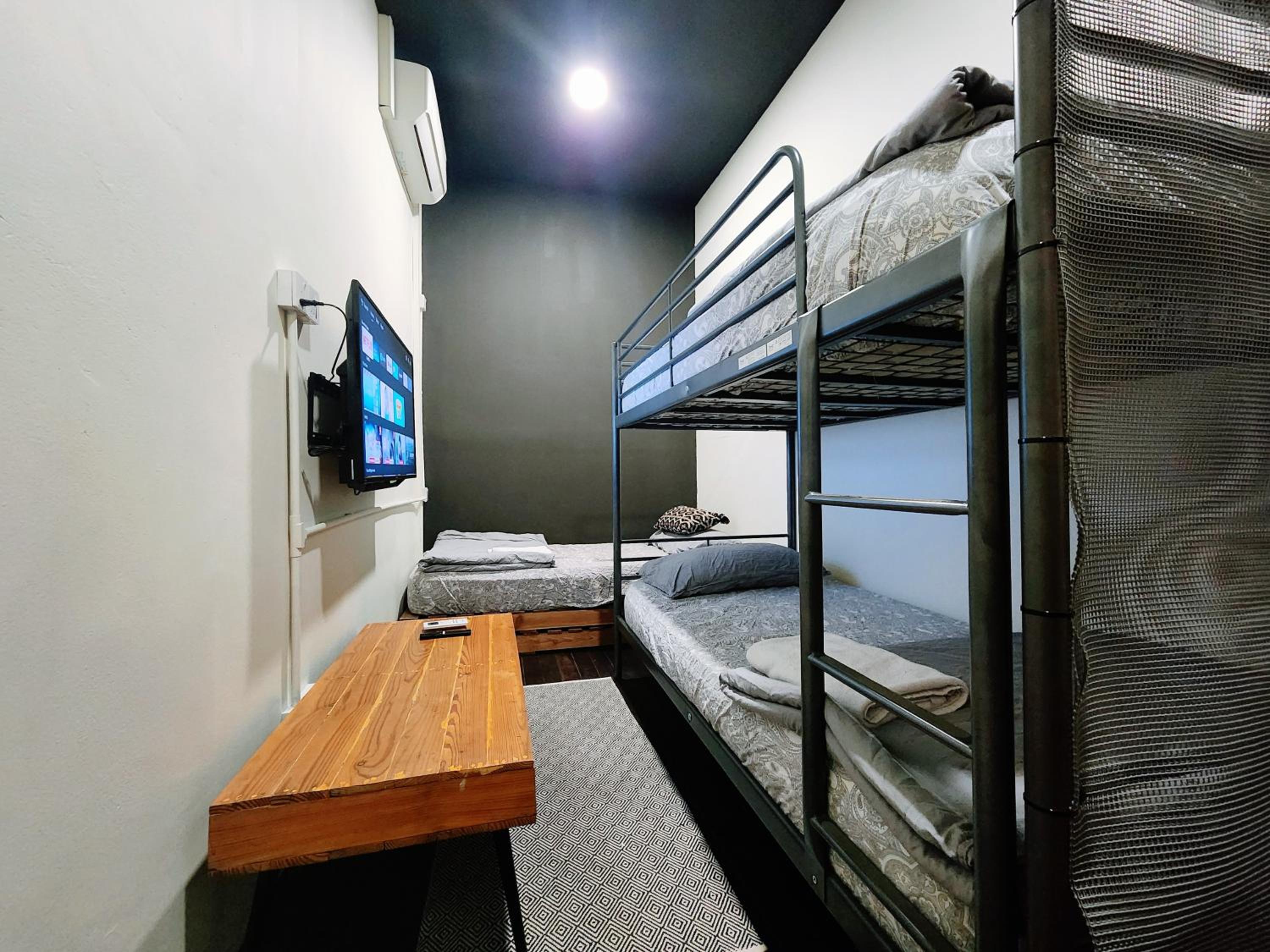 Upspot Kuching Waterfront Premium Hostel