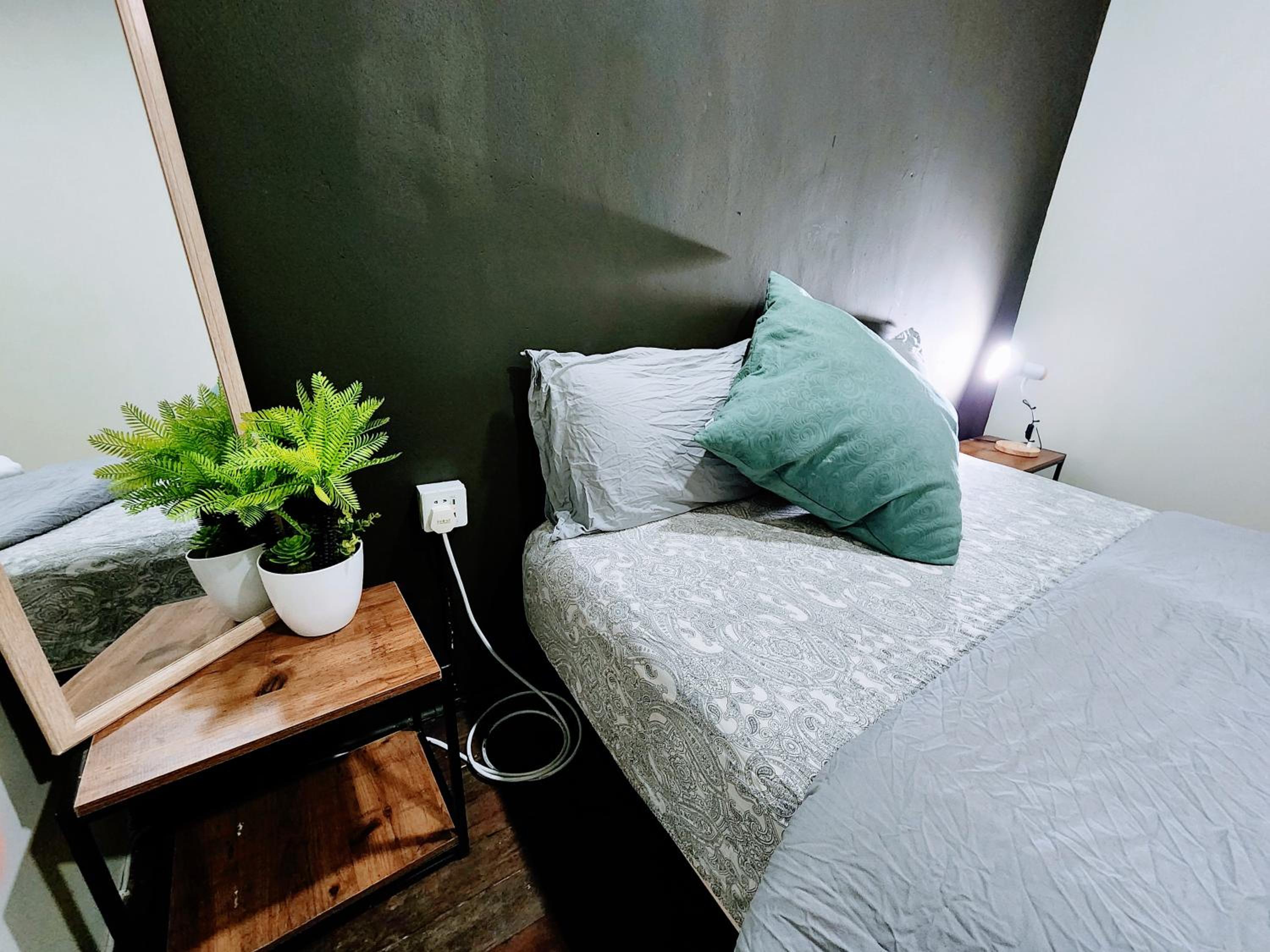 Upspot Kuching Waterfront Premium Hostel