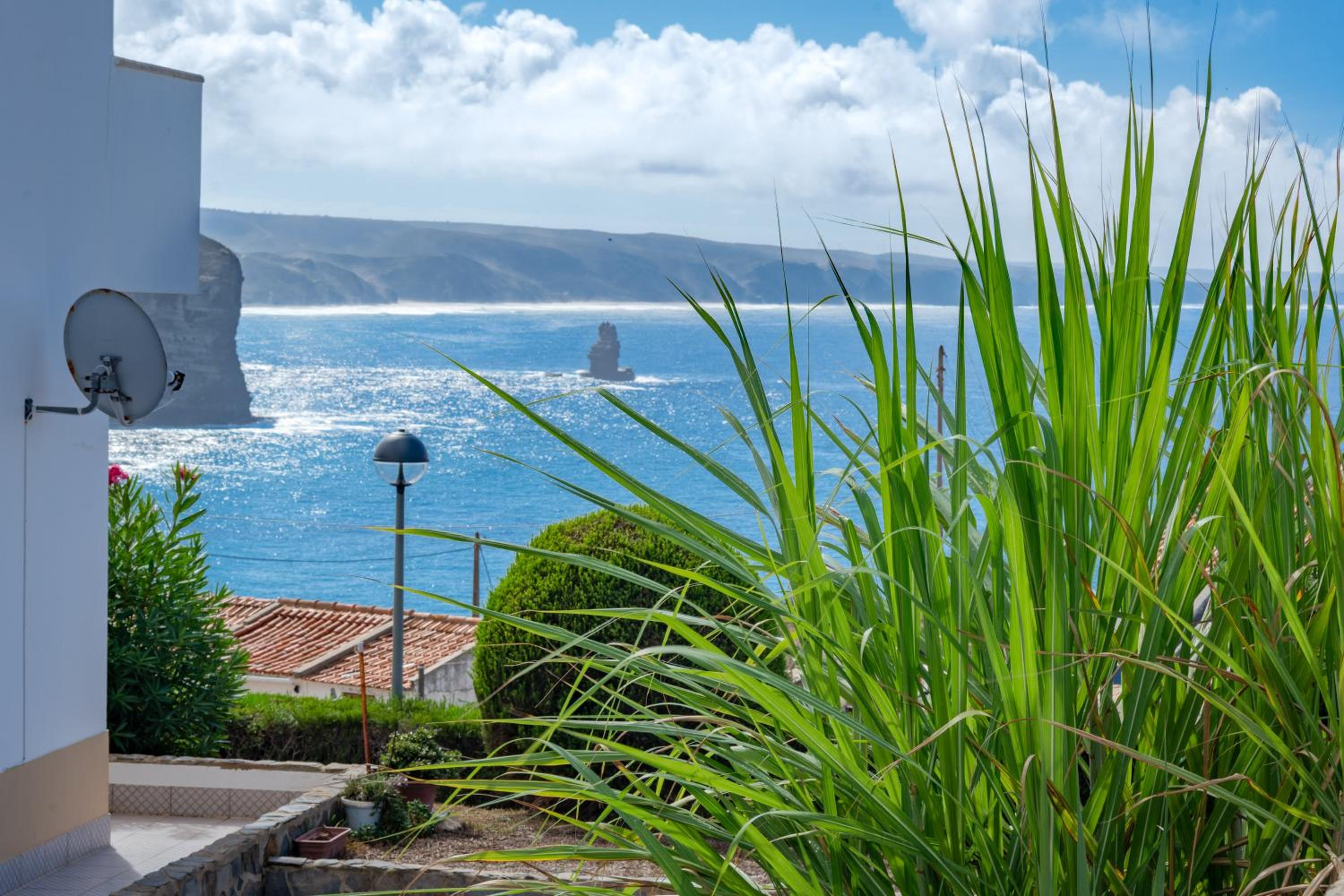 Clifftop Nest Arrifana by Lisbeyond view 3