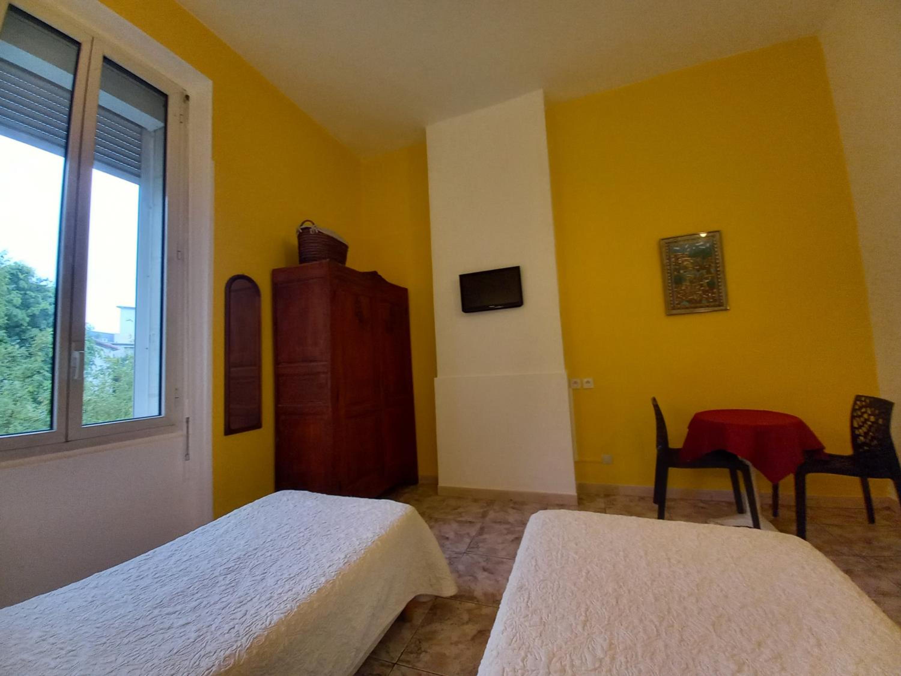 Montpellier Vacations - Hotel Acapulco - Property Image 77
