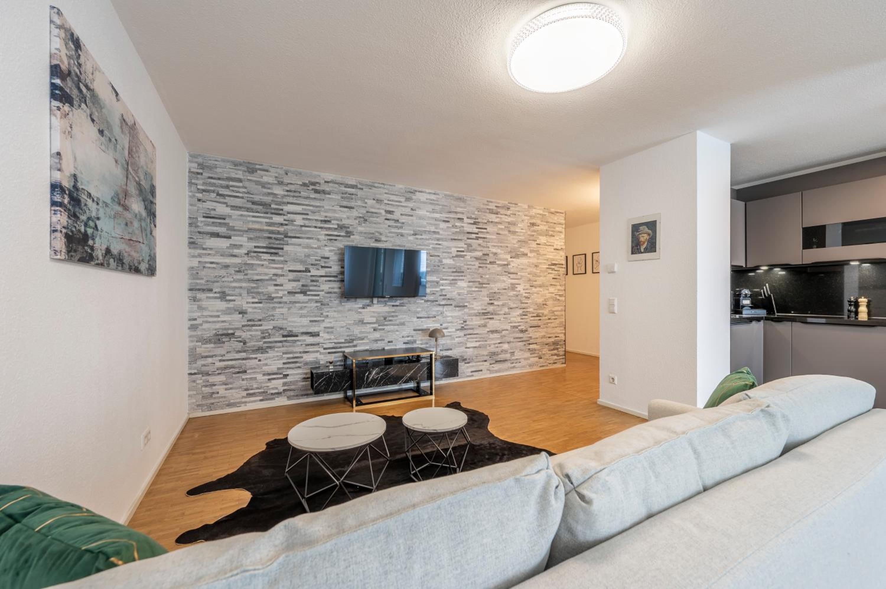 EXQUIS 4BR Design Apart-Haus I 2 Parken I Balkon