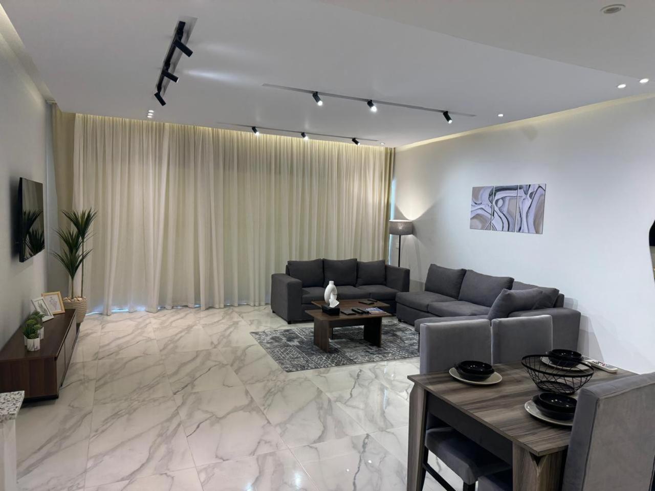 Apartment for rent At lake view New cairo view 2