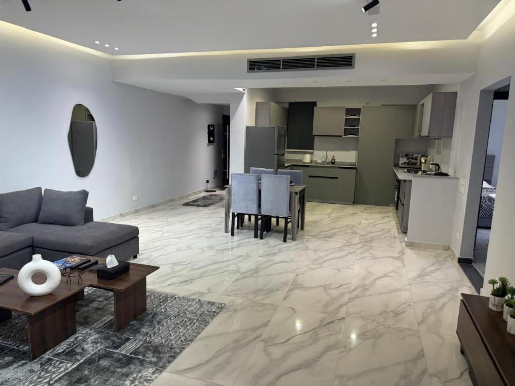Apartment for rent At lake view New cairo view 5