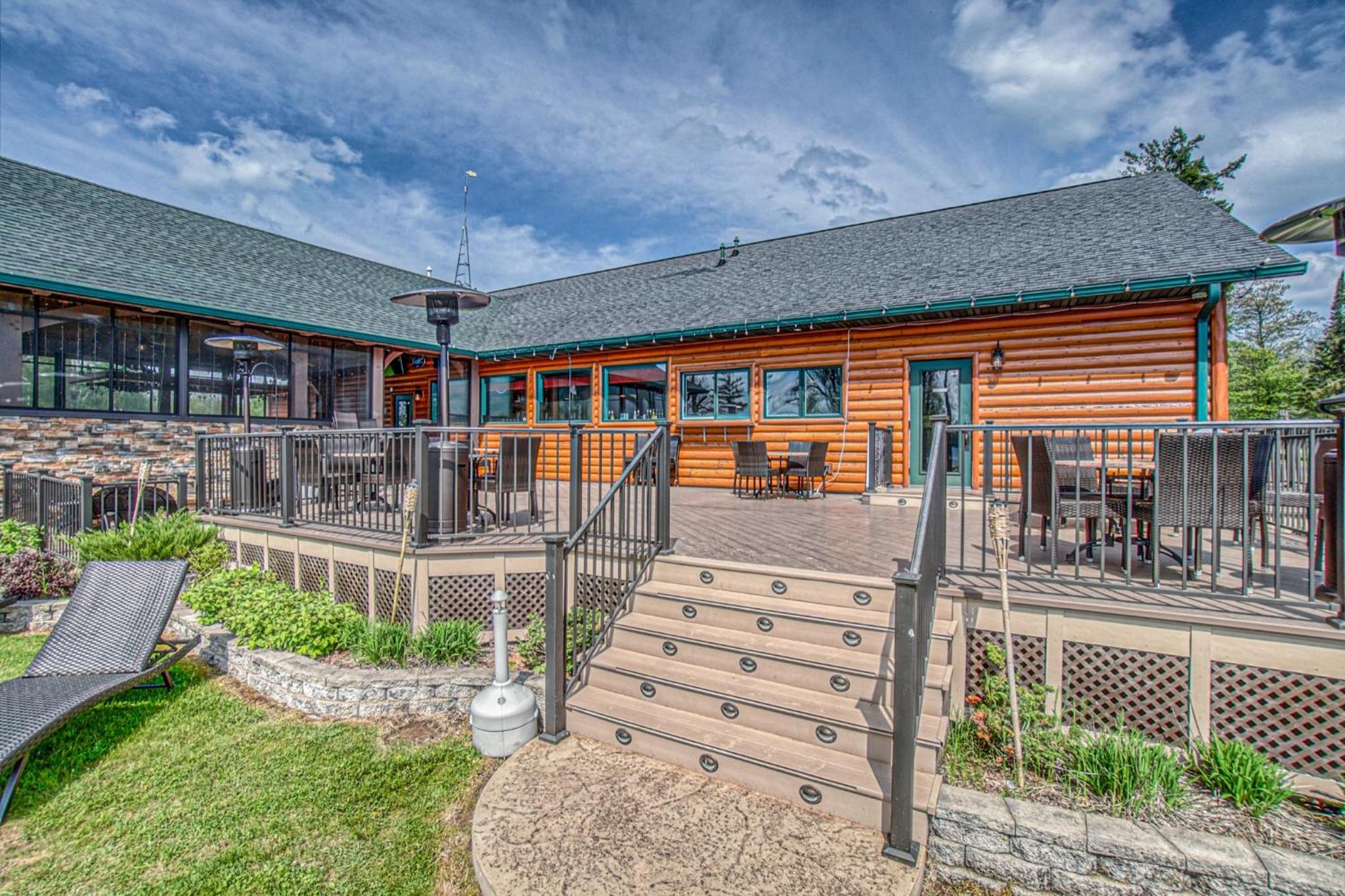 Lena's Northern Pines Resort view 3