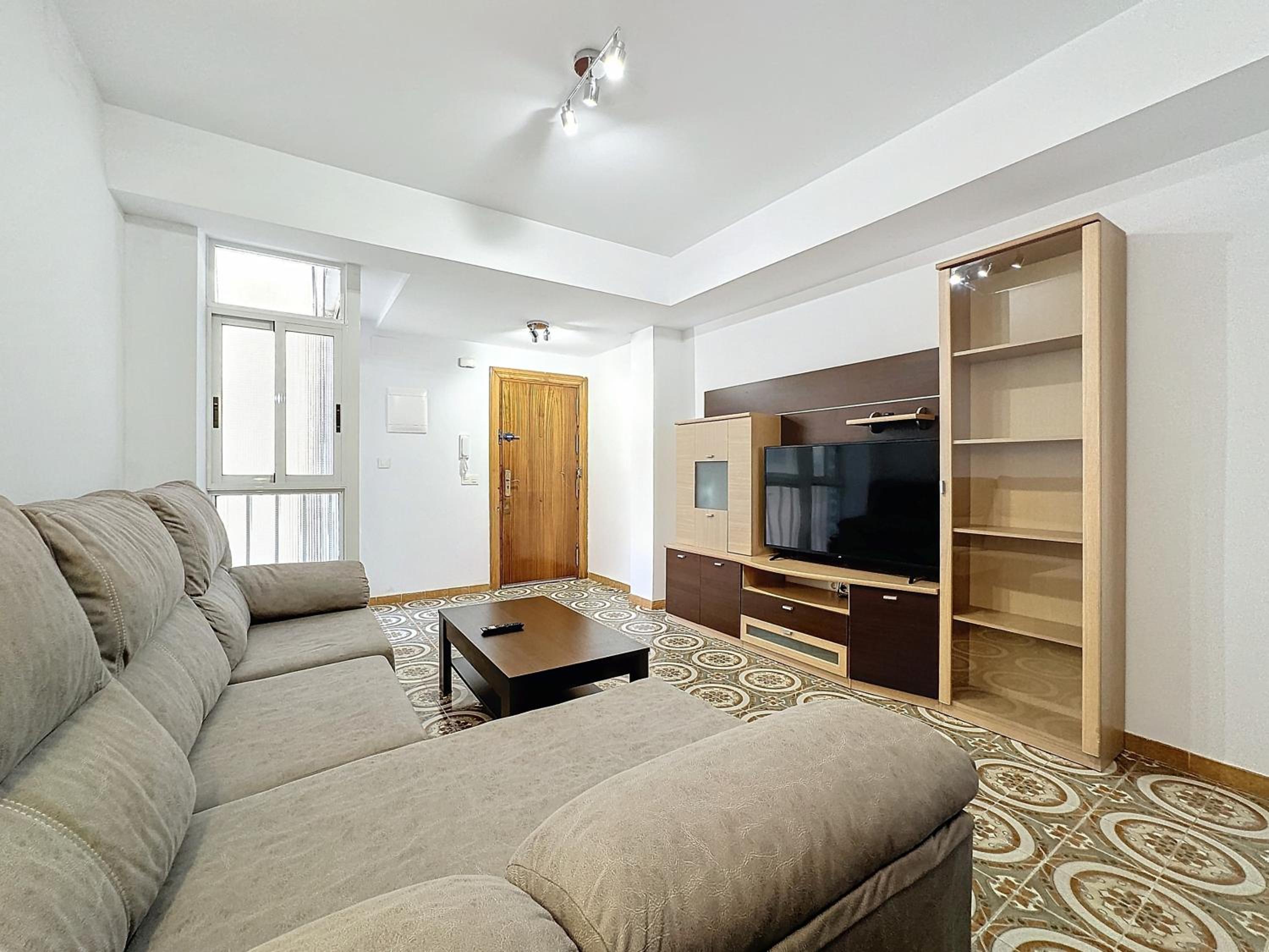 Apartamento 4 dormitorios Parking incluido.