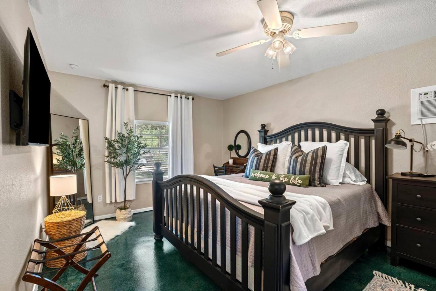 Marble Falls Vacations - Lake LBJ Pet Friendly Home - Property Image 21