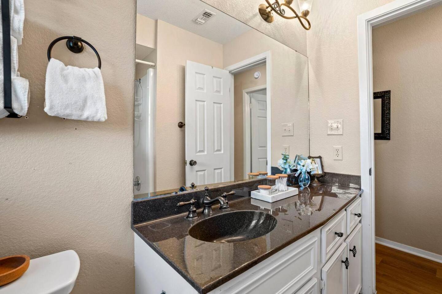 Marble Falls Vacations - Lake LBJ Pet Friendly Home - Property Image 11