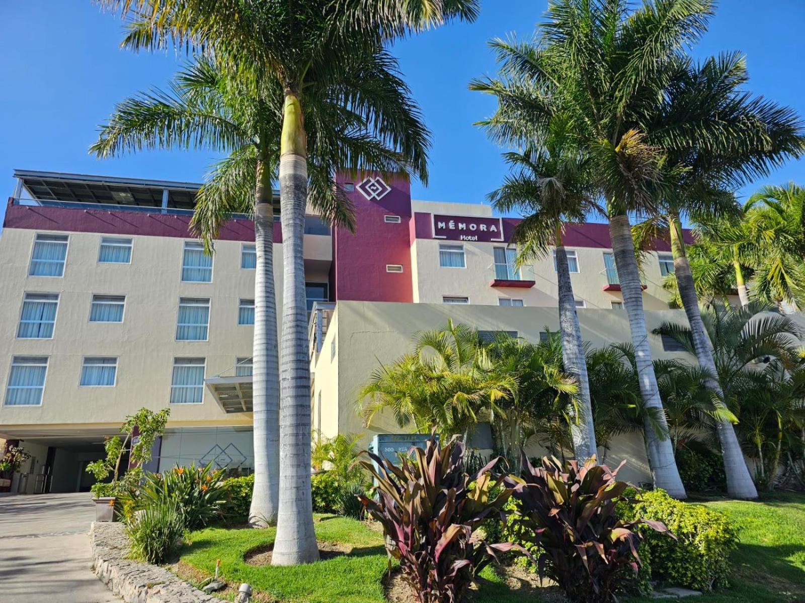 Hotel Memora Hotel & Villas Chapala - Image 1