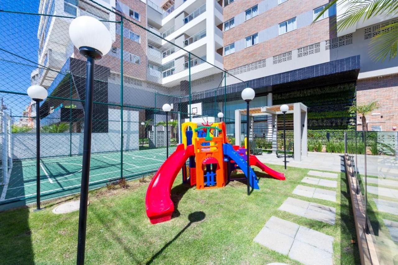 Terrazzo 503B - Apto 2 quartos em condomínio de luxo à 300 metros da Praia de Bombas